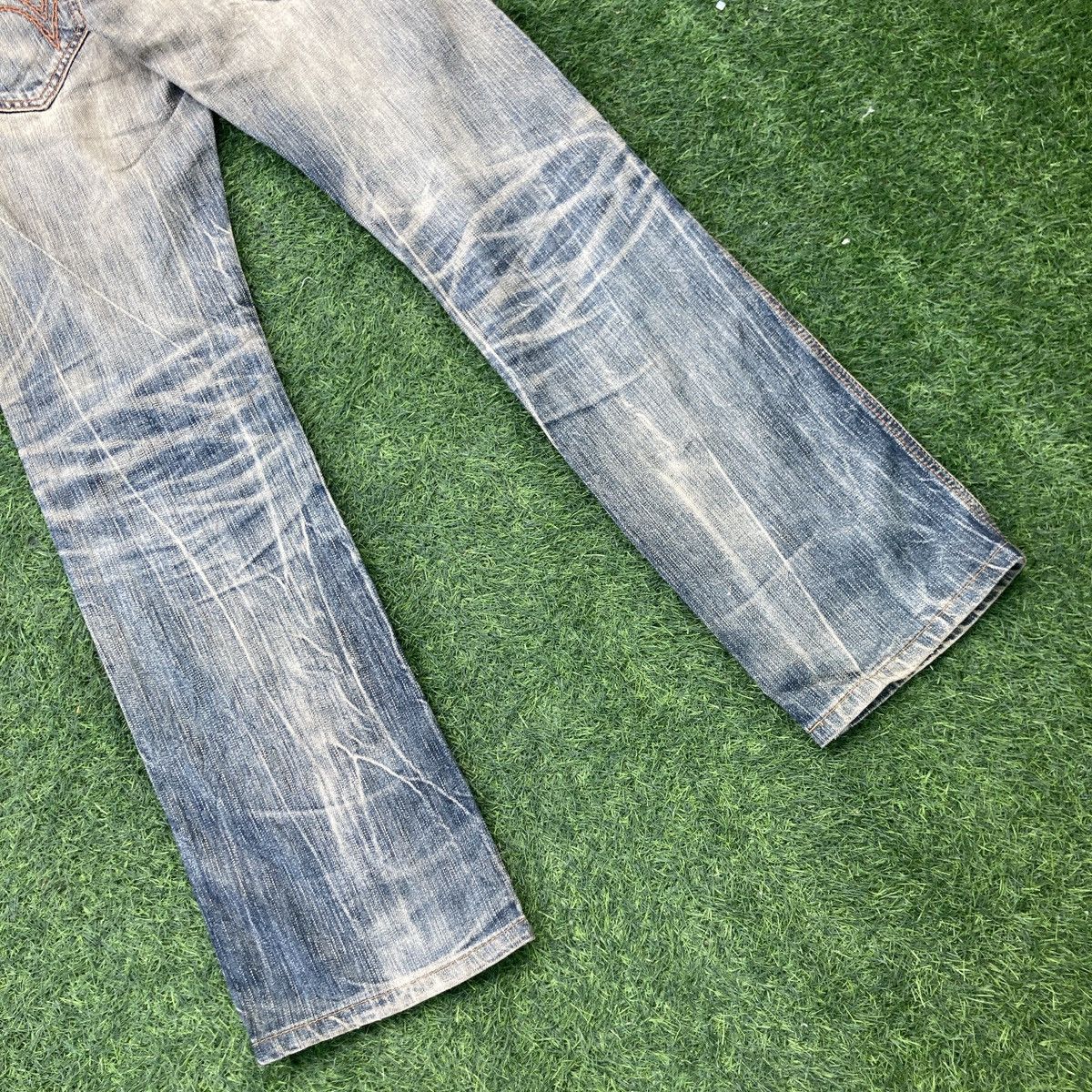Edwin DISTRESSED EDWIN 503 FLARED JEANS Size US 29 - 10 Thumbnail