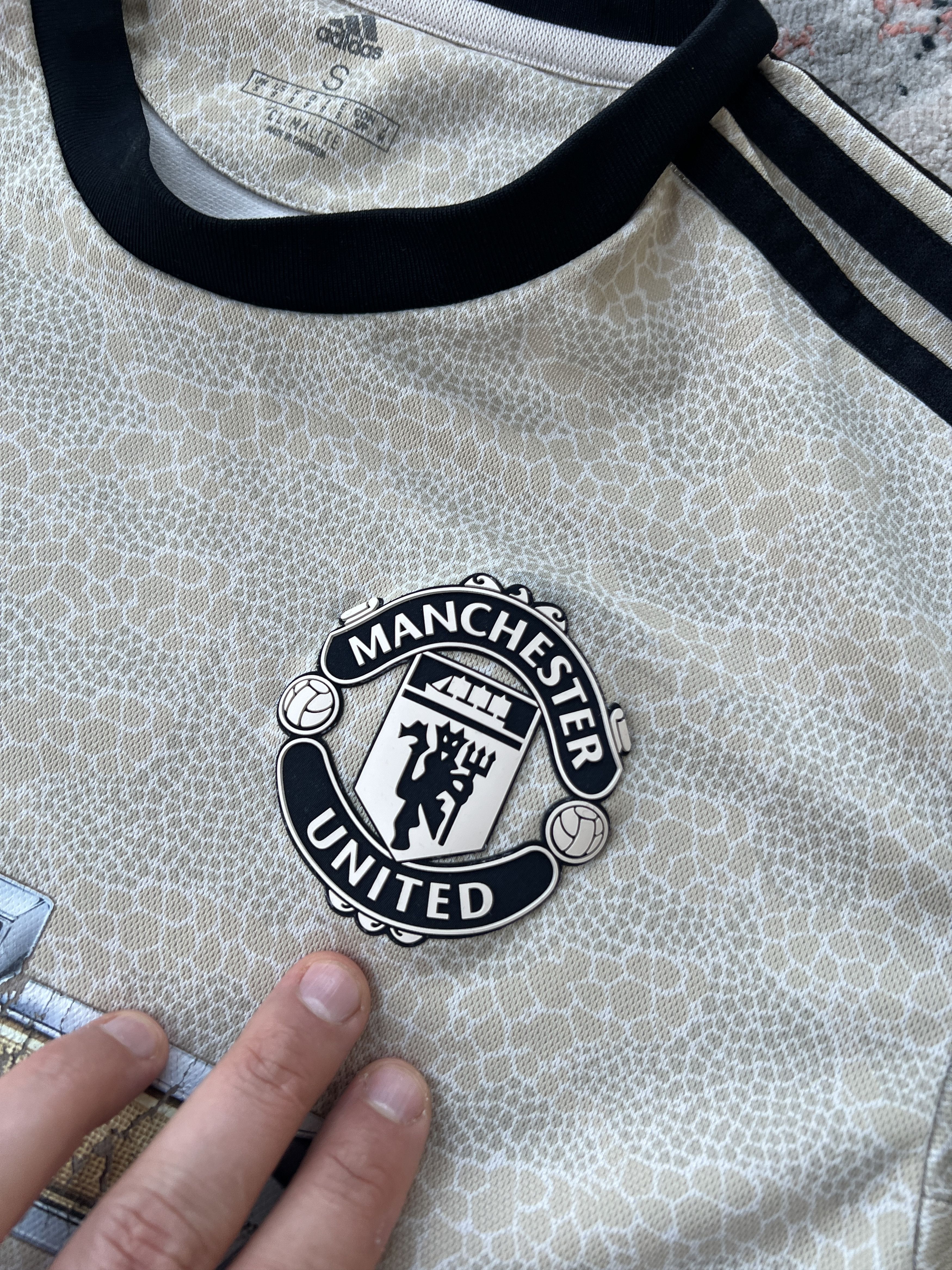 Adidas Adidas Manchester United Chevrolet jersey Size US S / EU 44-46 / 1 - 4 Thumbnail