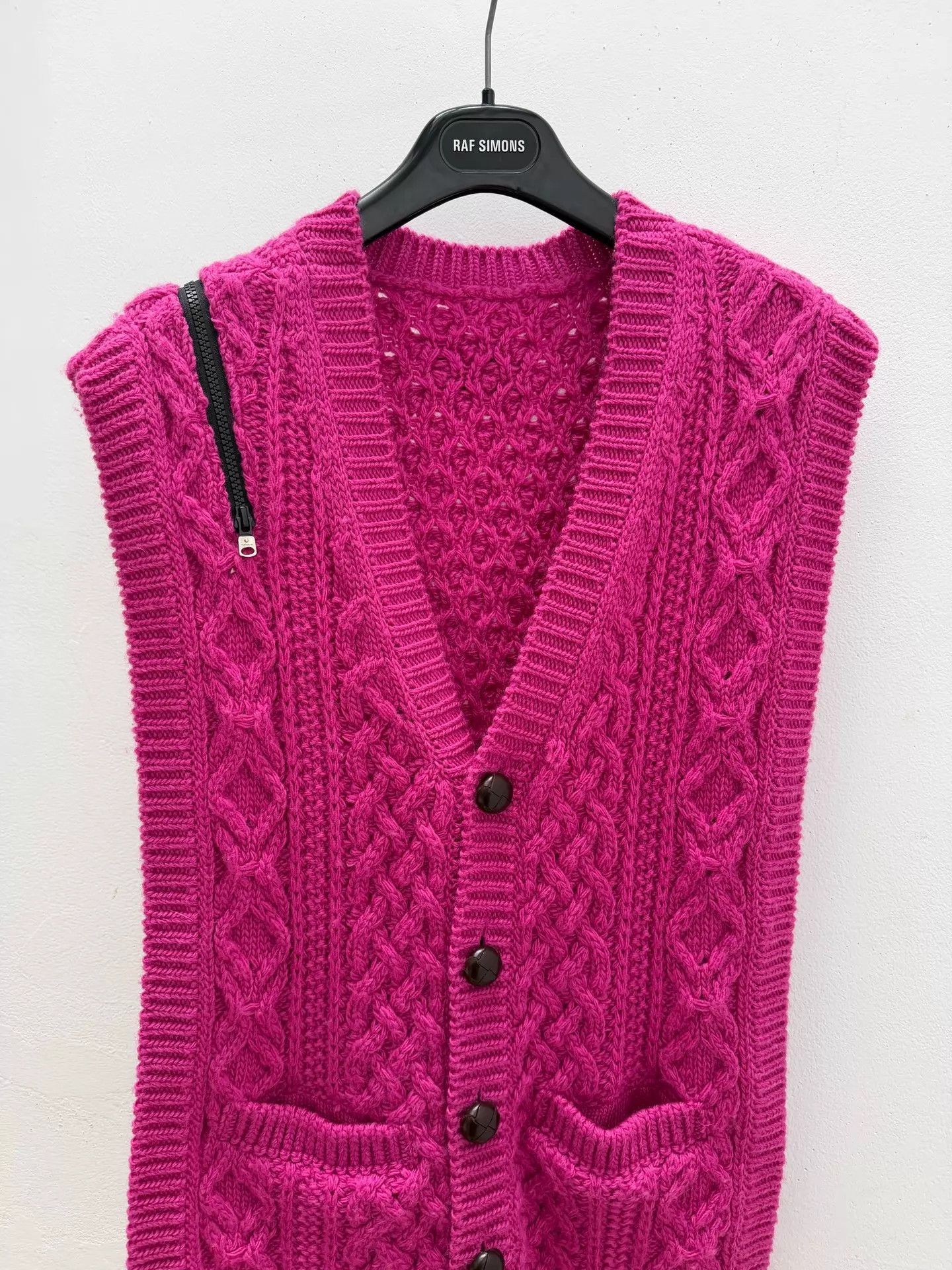 Takahiromiyashita The Soloist. Pink Sleeveless Cable Knit Vest Size US M / EU 48-50 / 2 - 1 Thumbnail