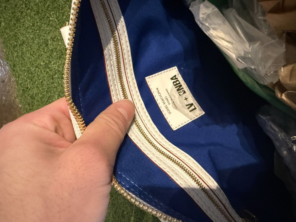 Louis Vuitton × NBA Louis Vuitton X NBA Keepall Antartica Bag Size ONE SIZE - 12 Thumbnail