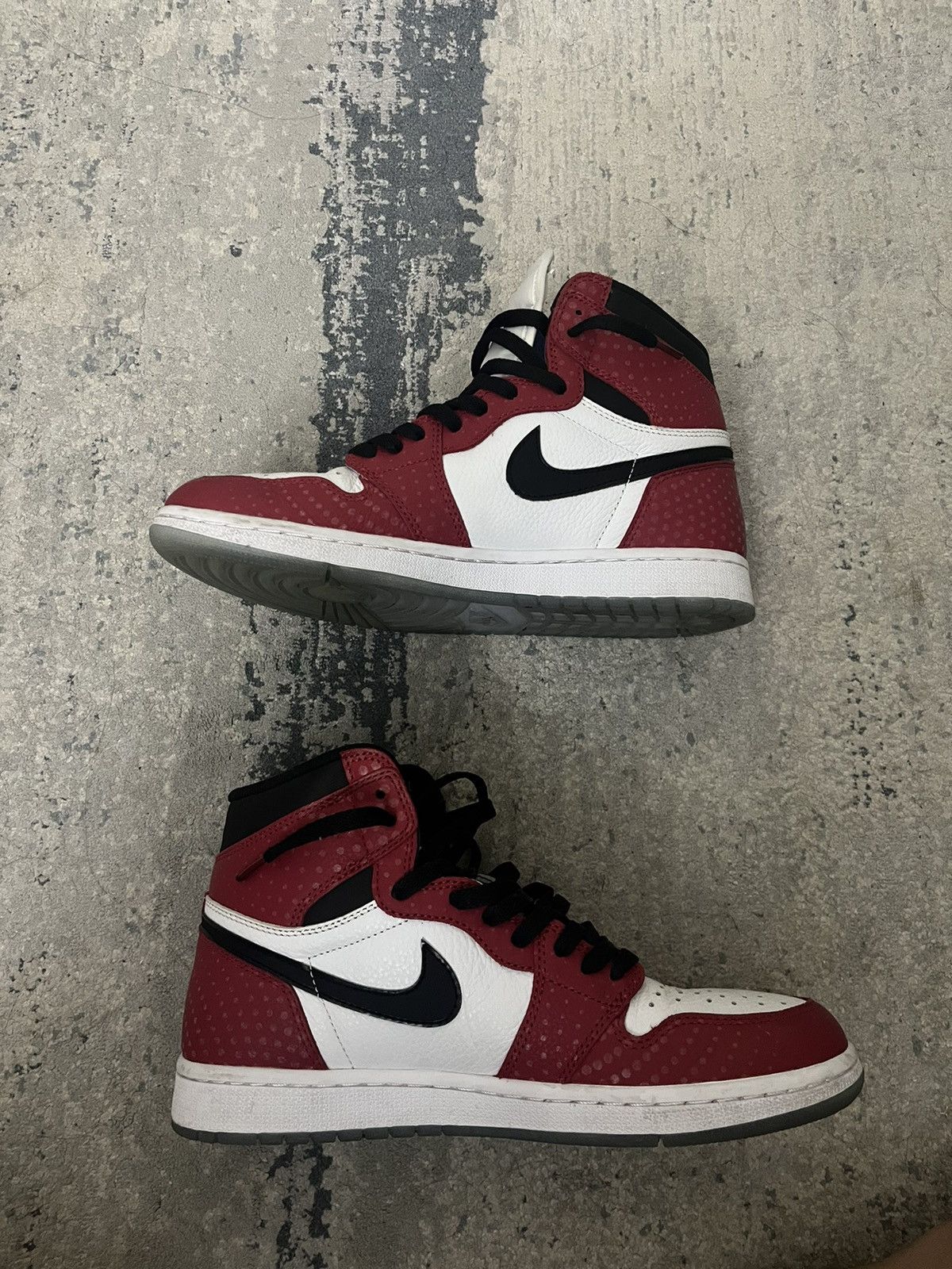 Jordan Brand × Nike Origin Story (Spider-Man) Jordan 1 High Size US 8.5 / EU 41-42 - 2 Thumbnail