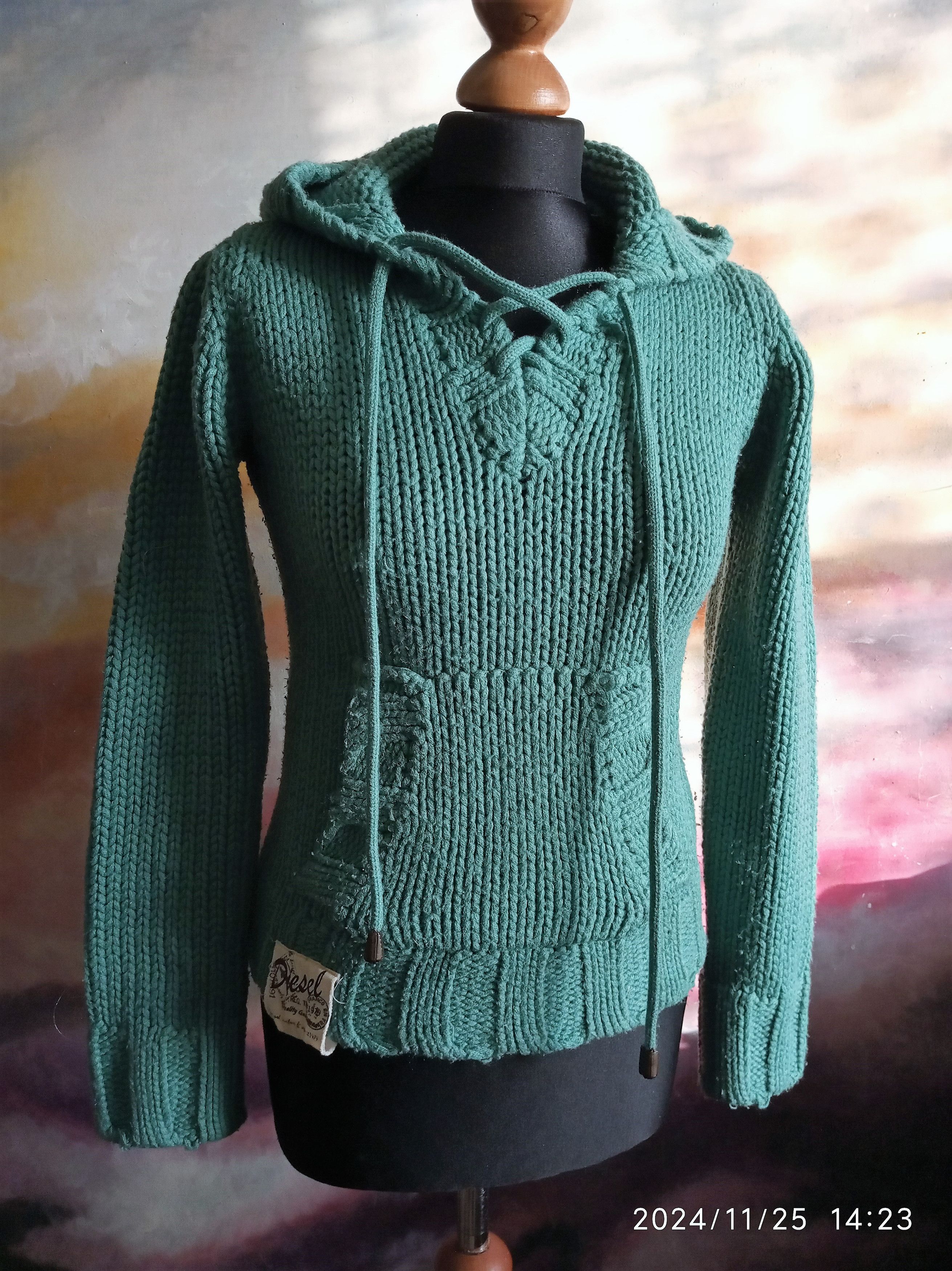 Diesel × Vintage Diesel vintage kangaroo sweater Size XS / US 0-2 / IT 36-38 - 1 Thumbnail