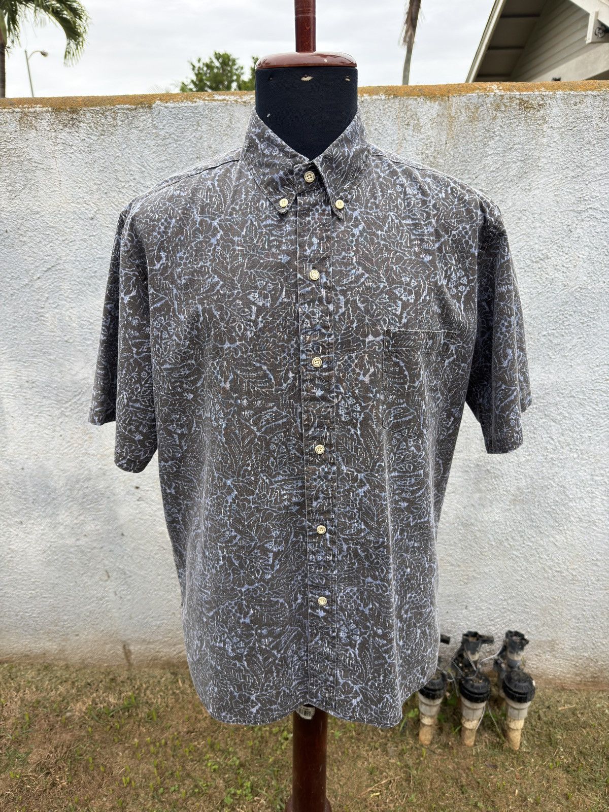 Reyn Spooner PreOwned Reyn Spooner Hawaiian Print Black/Blue Men's L Size US L / EU 52-54 / 3 - 1 Thumbnail