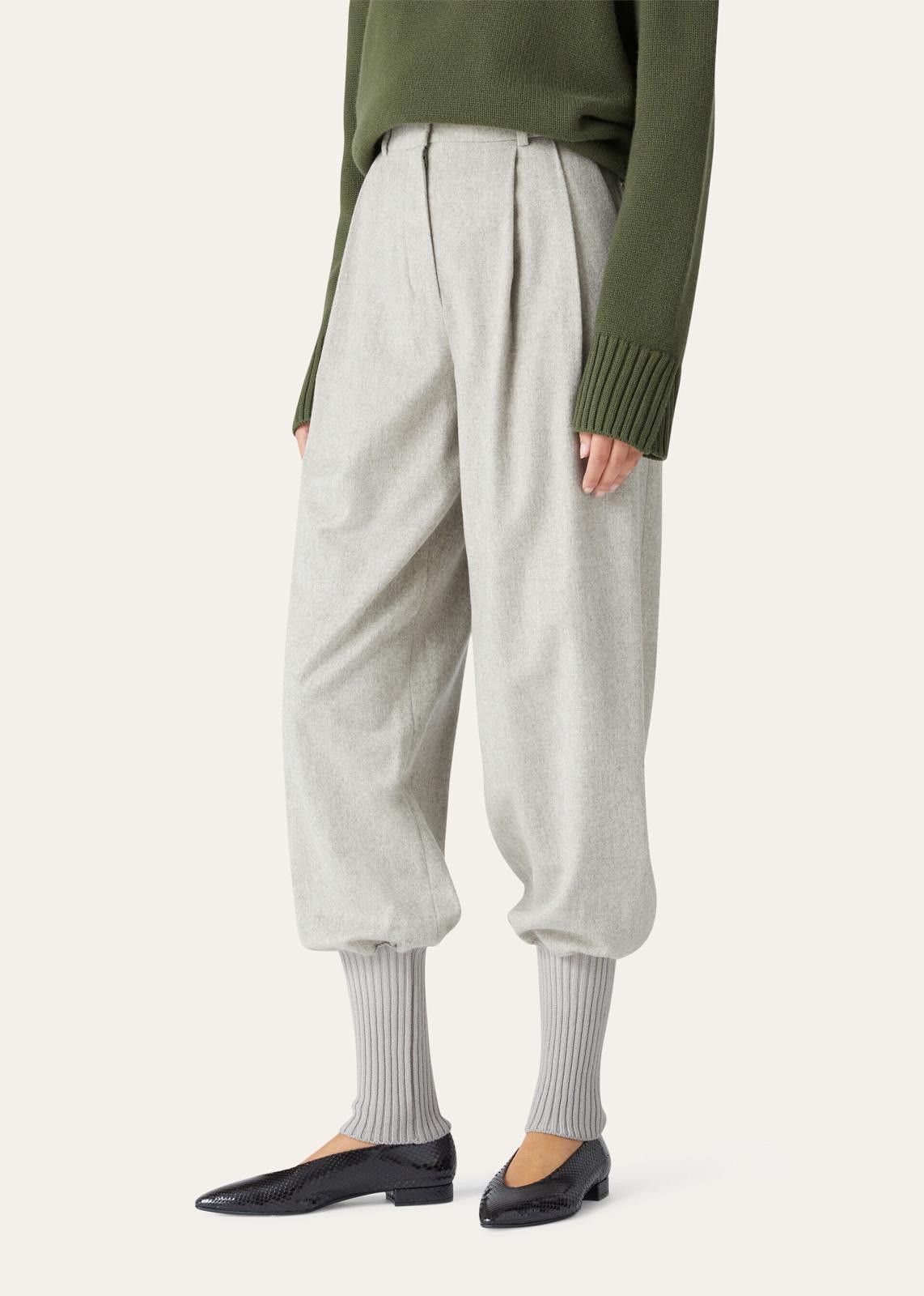 Loro Piana o1srvl11e0125 Carmy Trouser in Grey Size 28" / US 6 / IT 42 - 4 Thumbnail