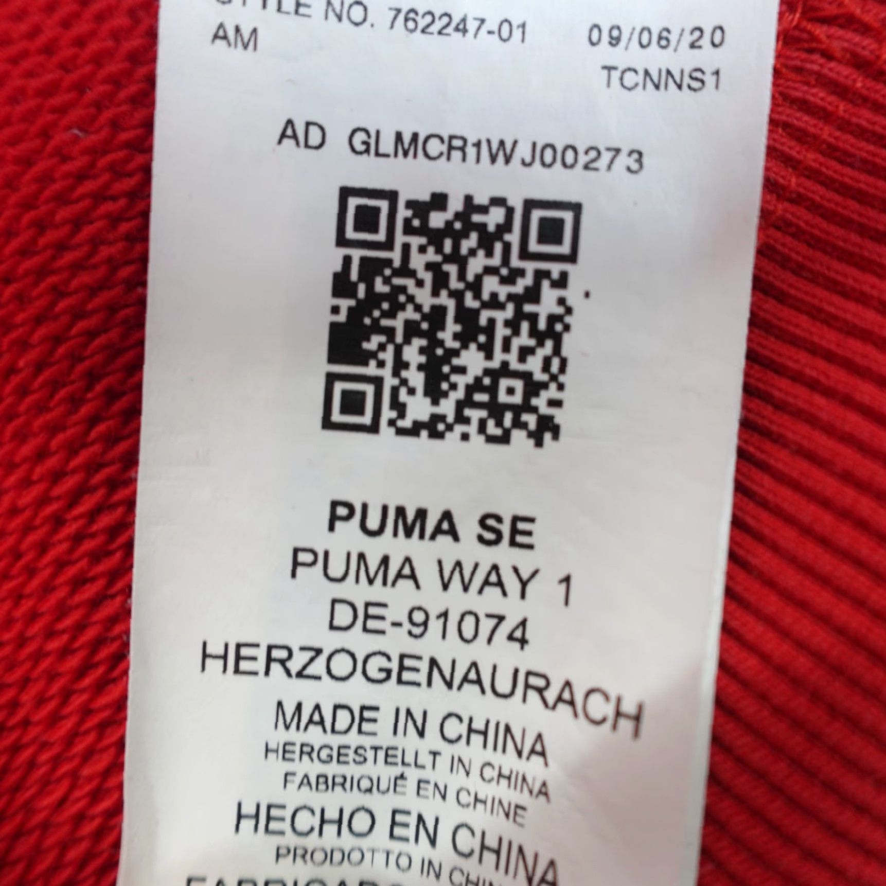 Puma VINTAGE Puma Ferrari Sweatshirt XL Red Large Logo Hoodie Mens Size US XL / EU 56 / 4 - 4 Thumbnail