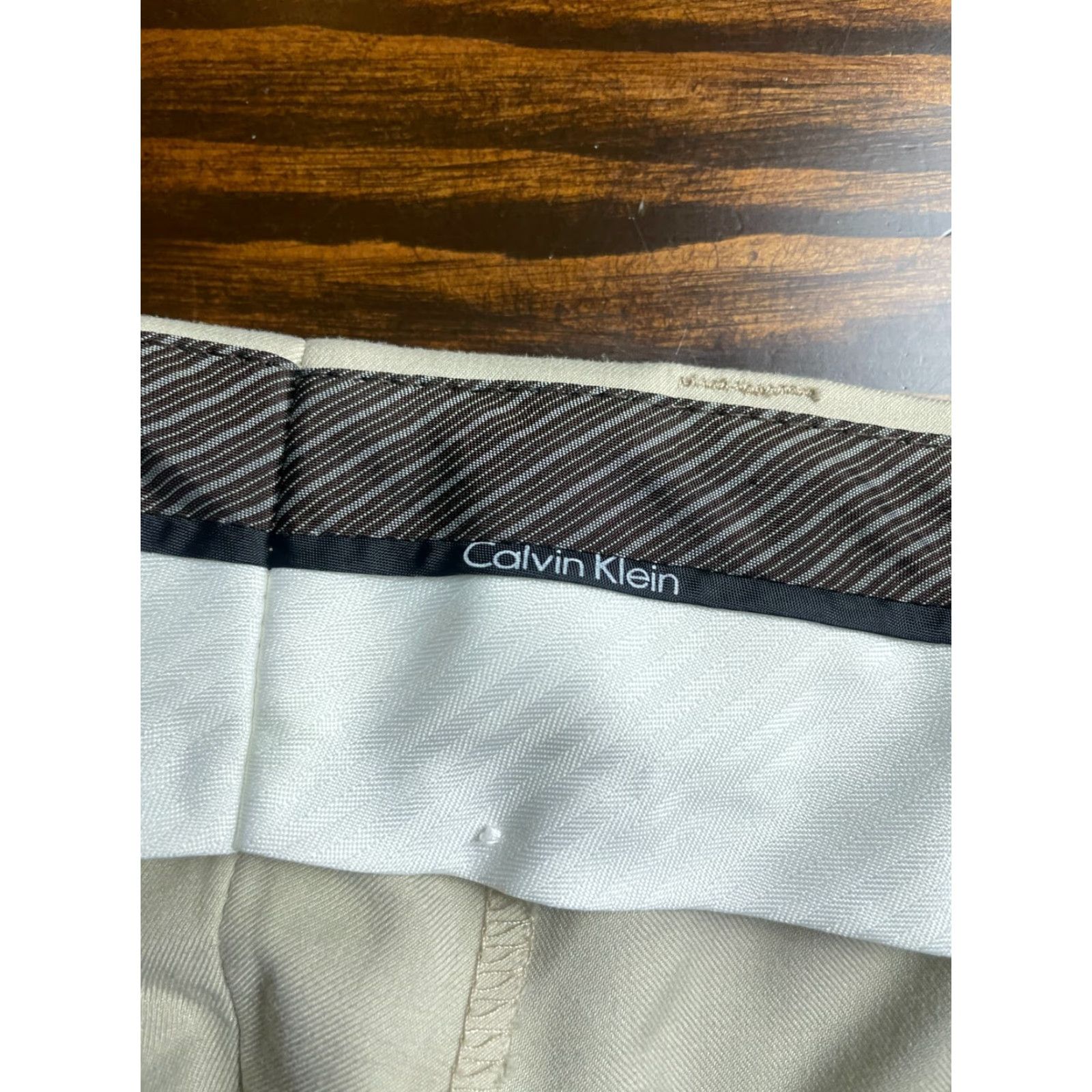 Calvin Klein Calvin Klein Pants Men's 38x32 Tan Dress Pants Regular Flat Front Pockets - Workwear, Business, Casual - 38x32, Polyester Rayon Size US 38 / EU 54 - 6 Thumbnail