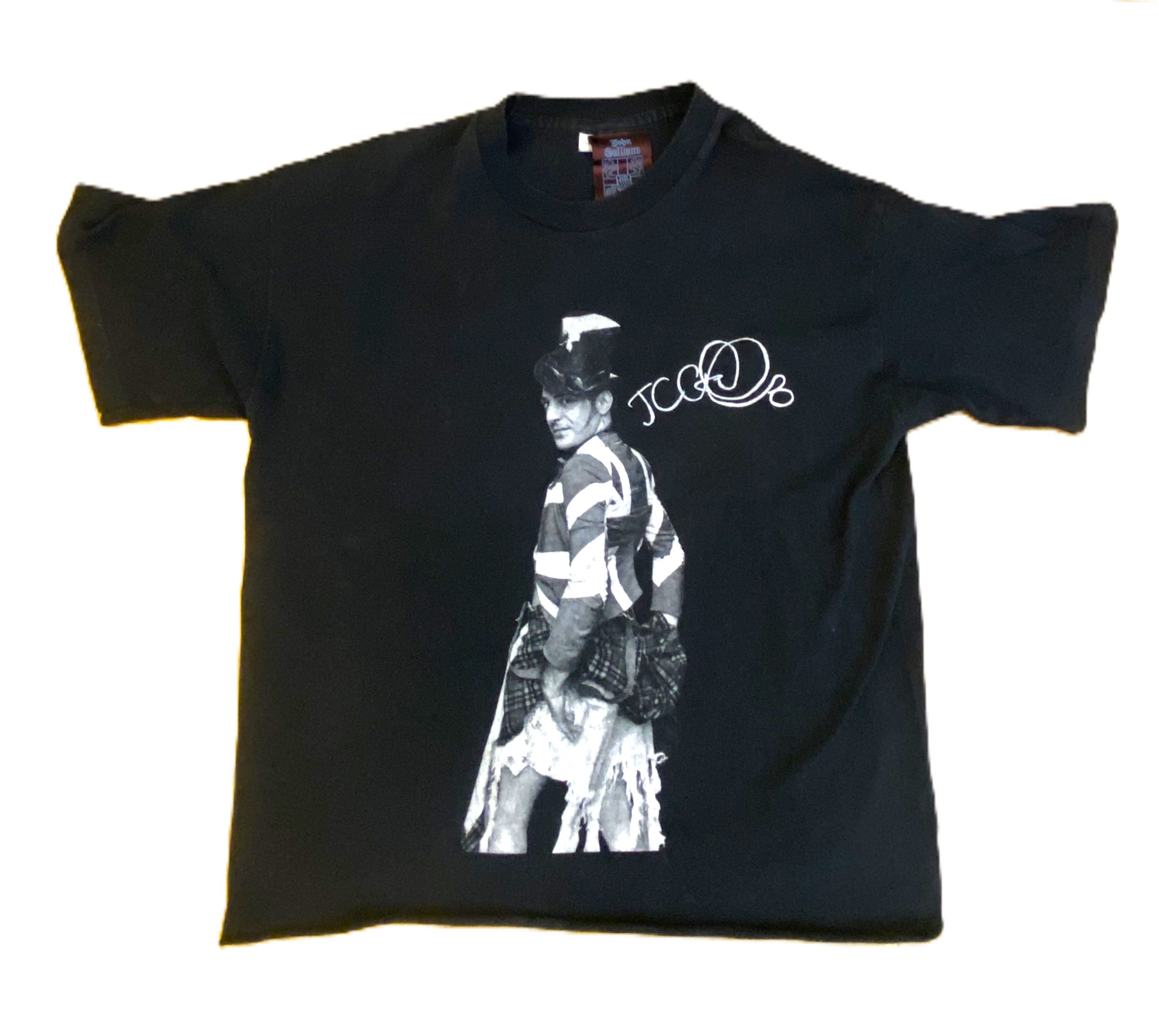 John Galliano John Galliano London 90s Gazette Tee T-shirt Shirt Top Size L / US 10 / IT 46 - 10 Thumbnail