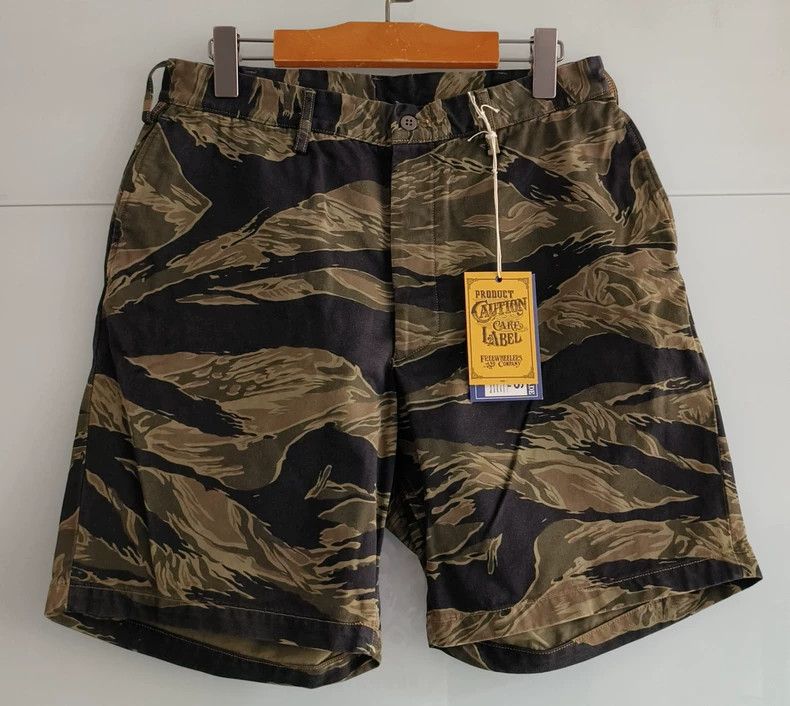 Freewheelers Rare Camouflage Shorts by Freewheelers Size US 32 / EU 48 - 1 Thumbnail