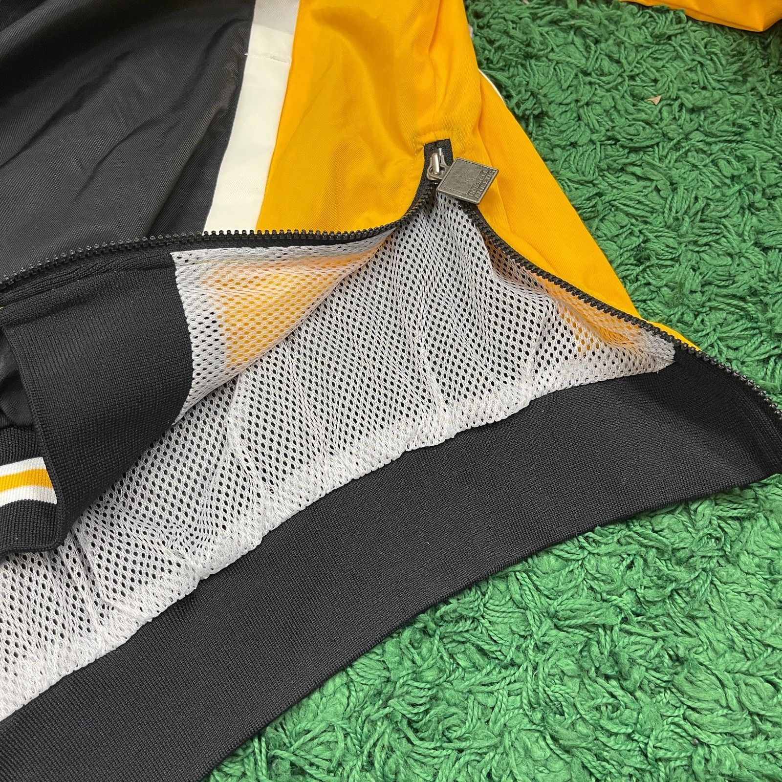 Russell Athletic × Vintage New Vintage Russell Athletic pullover windbreaker jacket XXL Size US XXL / EU 58 / 5 - 6 Thumbnail