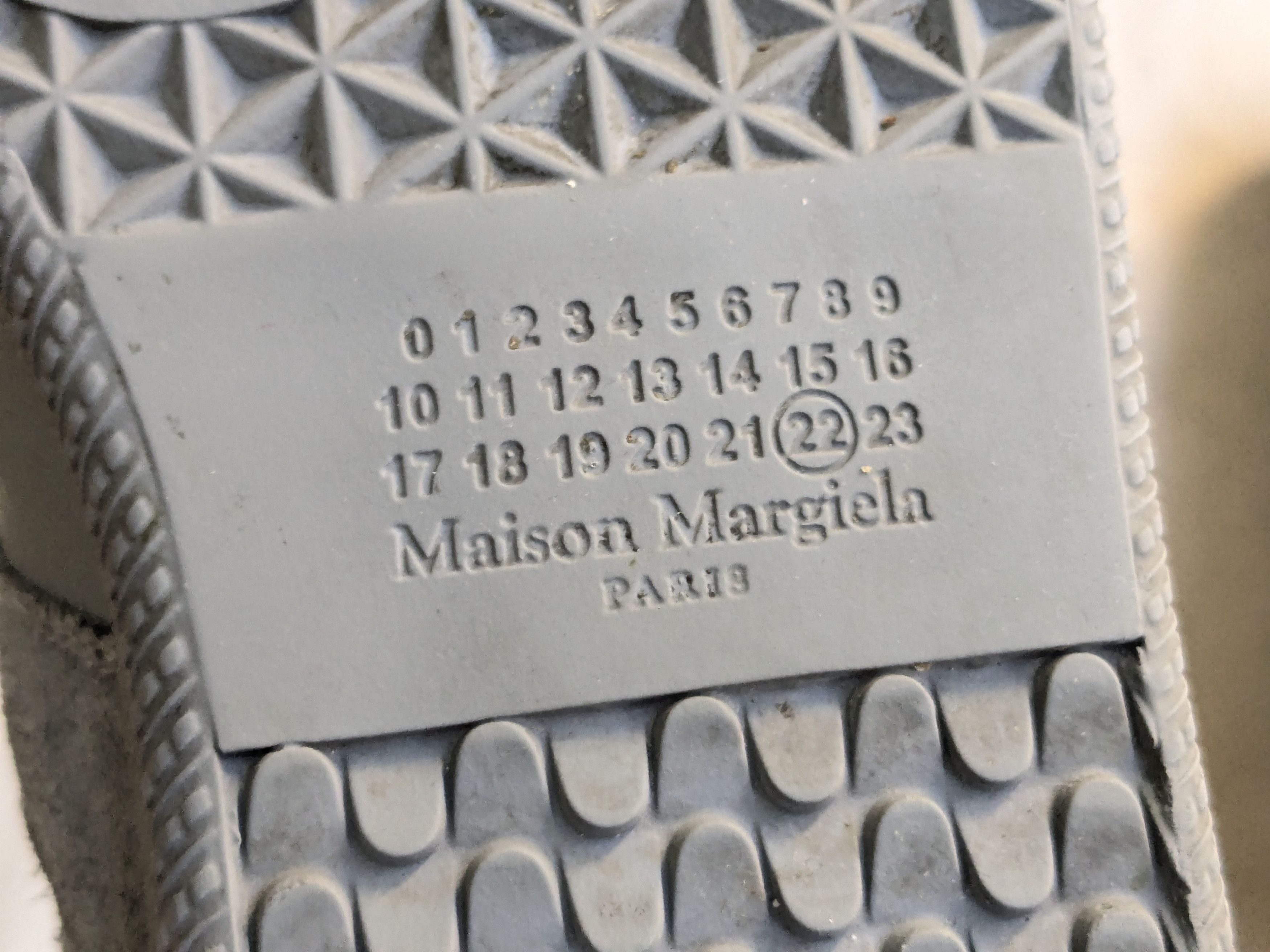 Maison Margiela Maison Margiela Gat Sneaker Low Gray 40 7 Suede Size US 7 / EU 40 - 18 Thumbnail