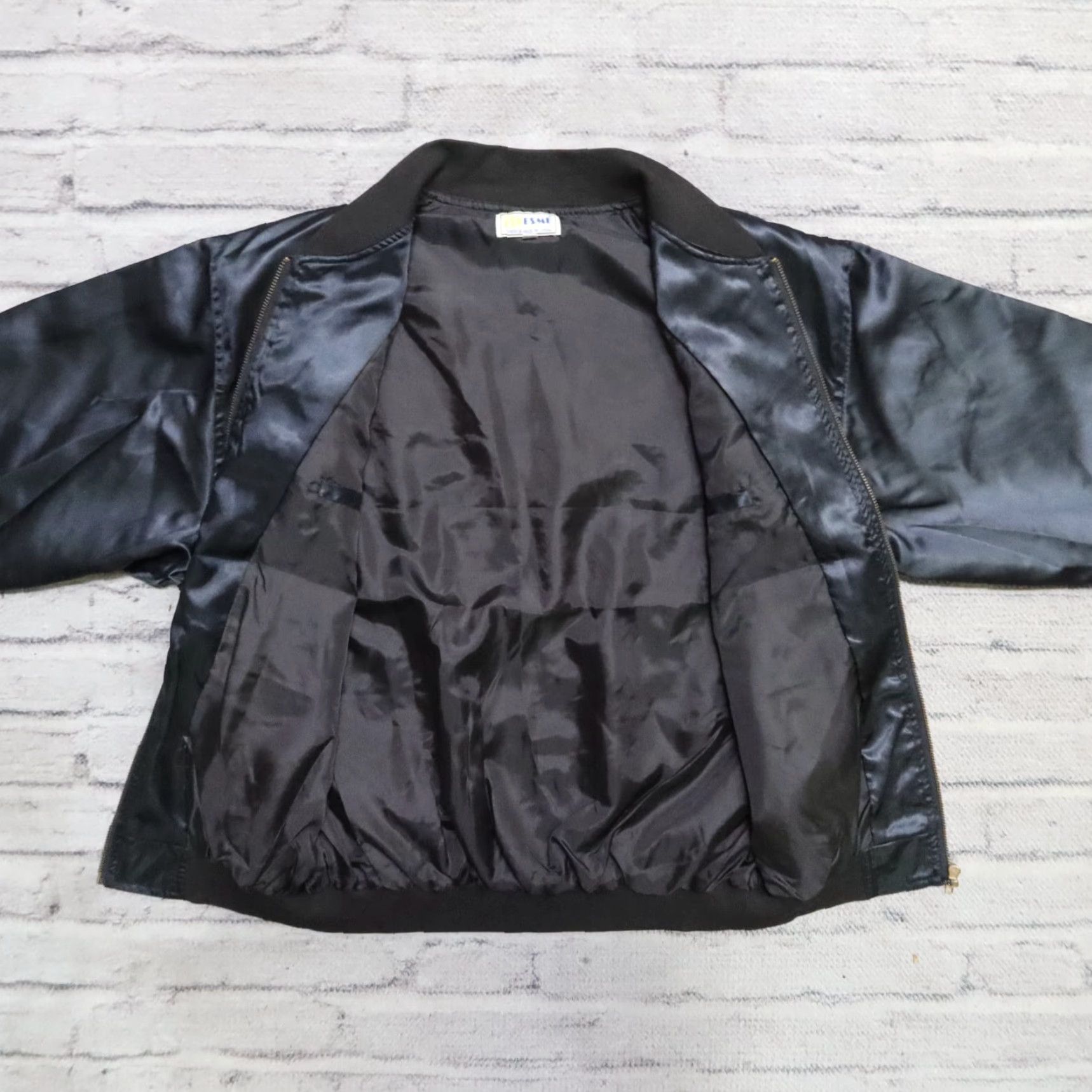 Vintage VINTAGE Esme Bomber Jacket Mens M Black 80s Satin Dragon Souvenir Jacket Size US M / EU 48-50 / 2 - 6 Thumbnail