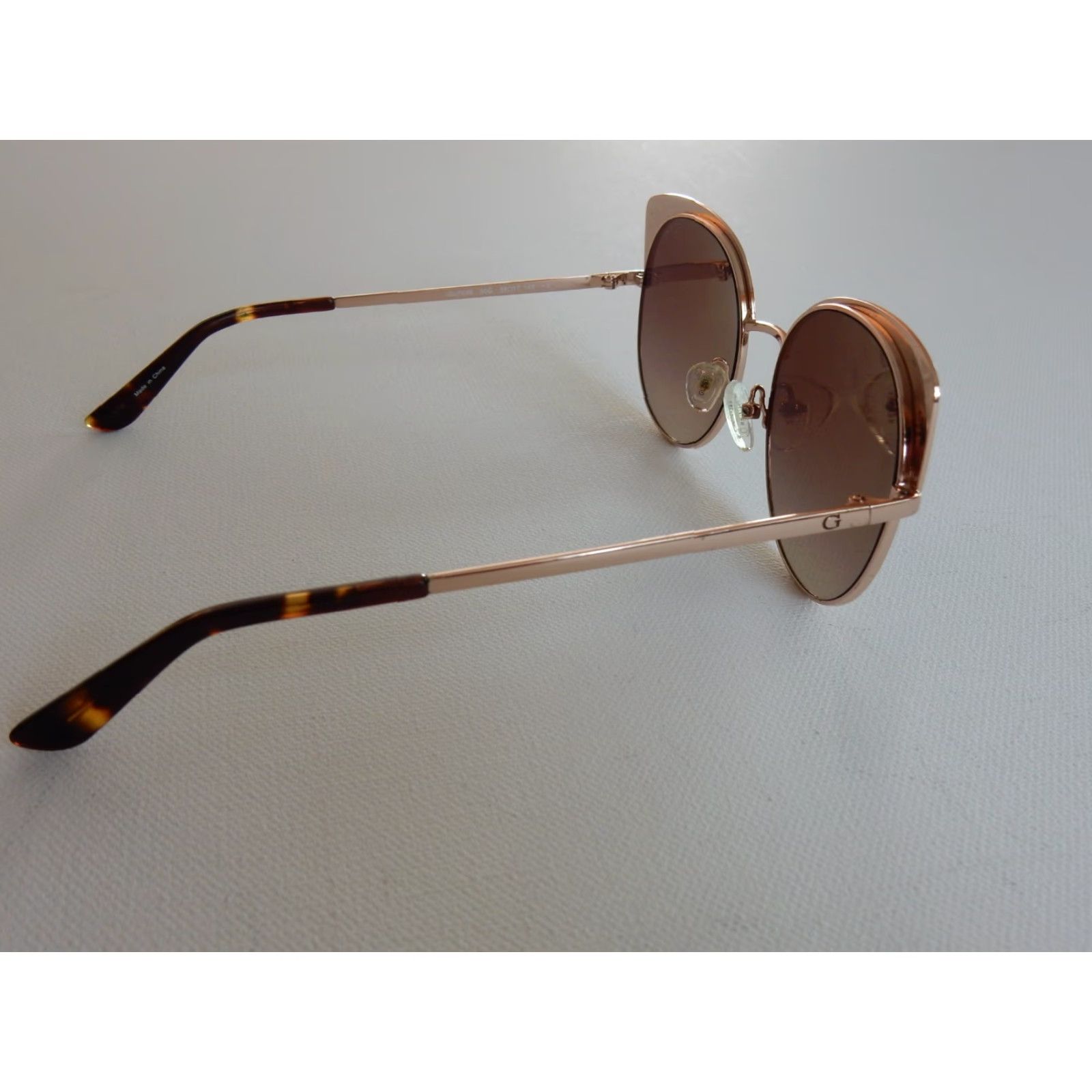Guess GUESS Cat Eye Sunglasses Women Gold 56mm 17mm 140mm Model GU7599 50G Size ONE SIZE - 3 Thumbnail