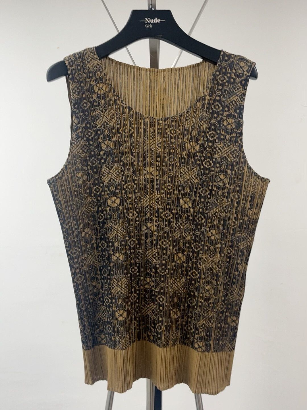 Pleats Please Issey Miyake Pleats Please ISSEY MIYAKE Vintage Tank Top Size XL / US 12-14 / IT 48-50 - 1 Thumbnail