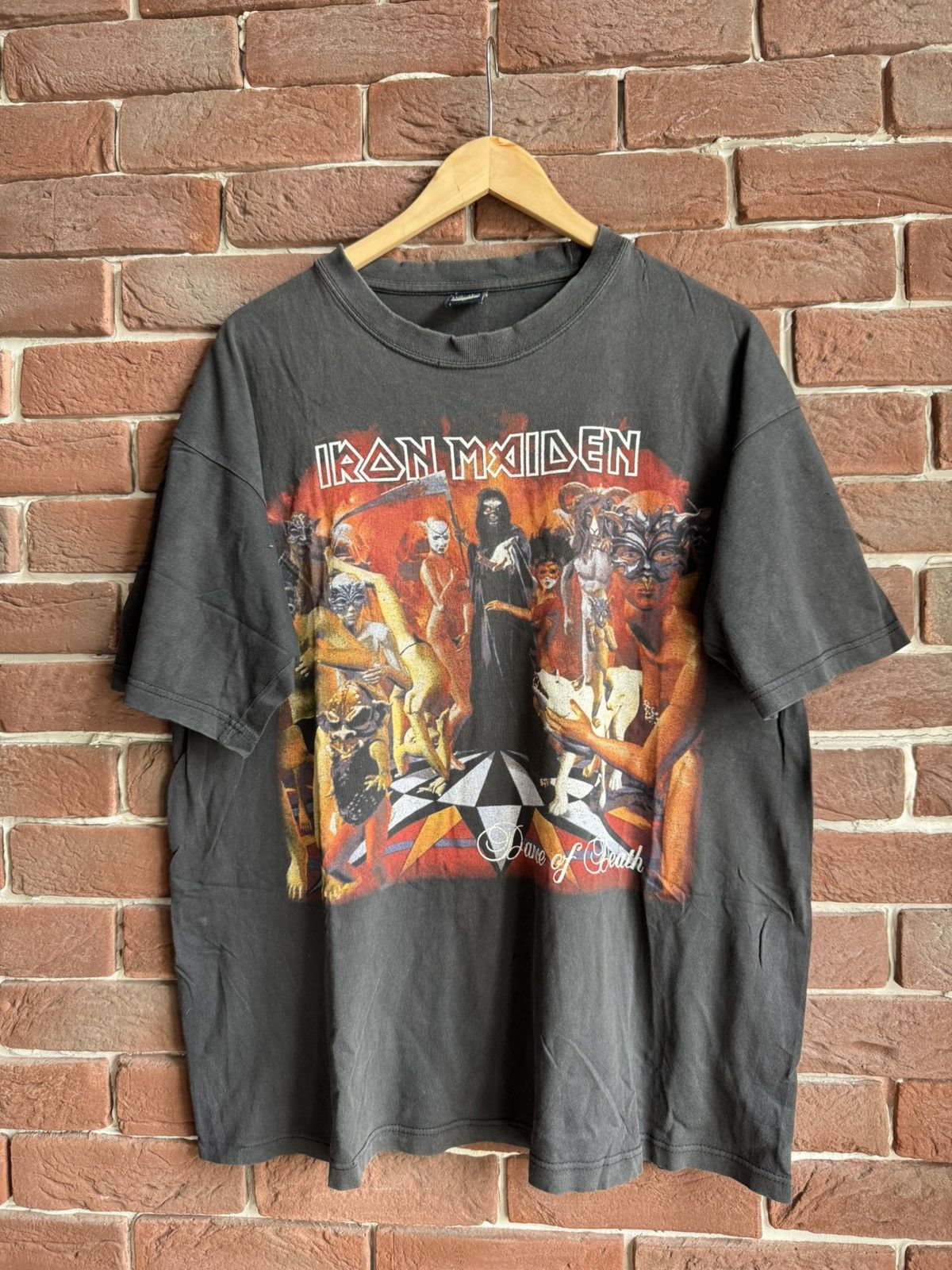 Band Tees Rare Vintage 00s Iron Maiden Dance Death Metal Band Tee XL Size US XL / EU 56 / 4 - 1 Thumbnail
