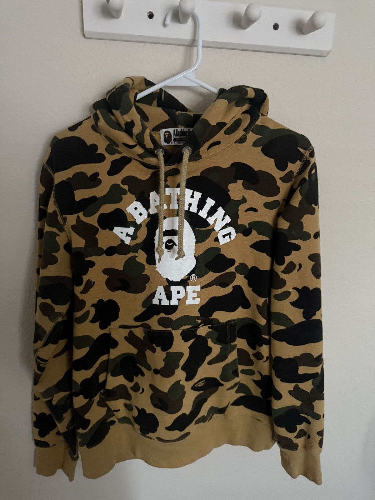 Bape BAPE 1st Camo College Pullover Hoodie ‘Yellow’ Size US M / EU 48-50 / 2 - 2 Thumbnail
