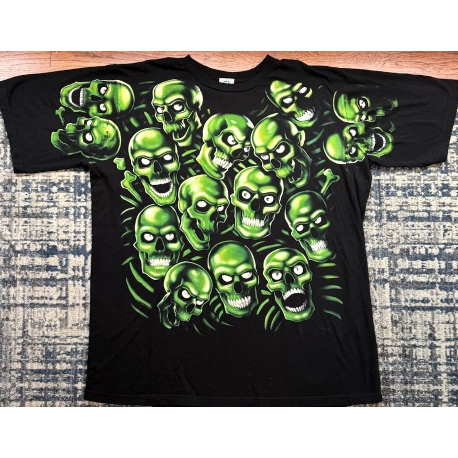 Liquid Blue VINTAGE Liquid Blue T Shirt 2XL Tall Green Skulls All Over Print 2001 Hip Hop Mens Size US XXL / EU 58 / 5 - 2 Thumbnail