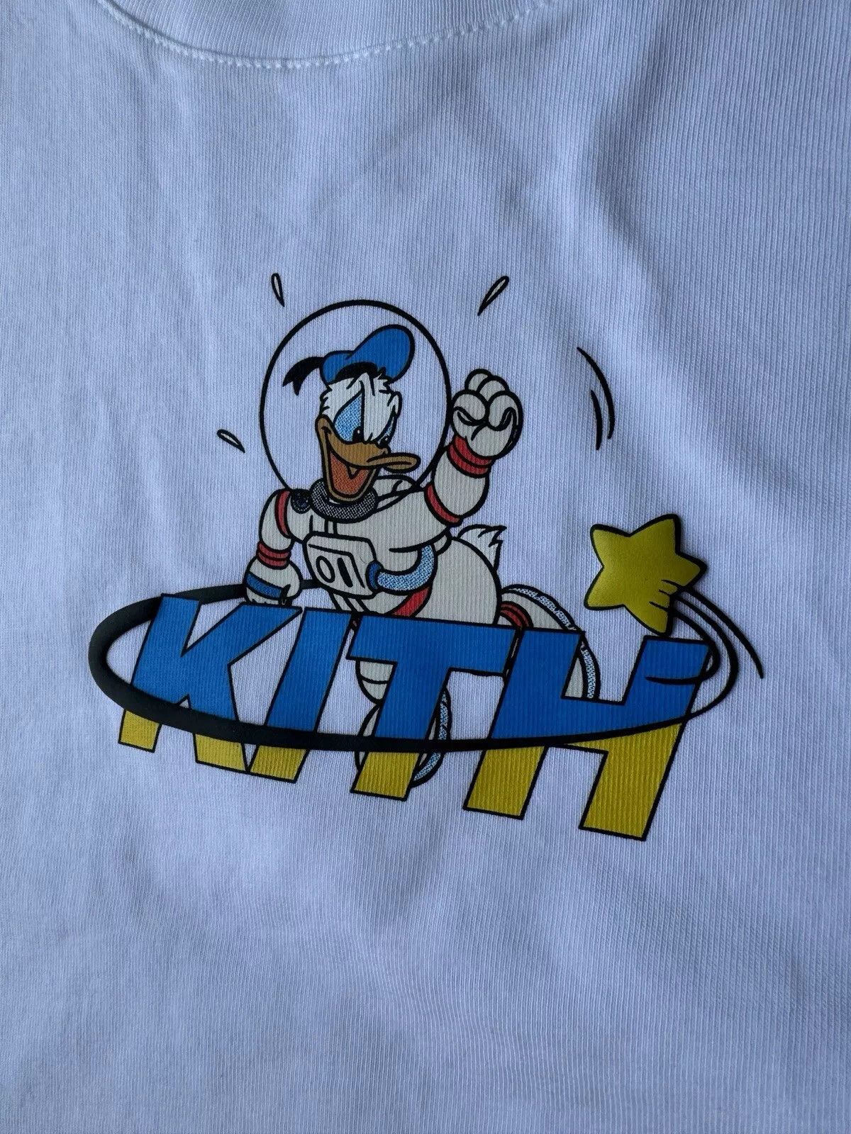 Kith KITH x Disney - Donald Duck Astronaut Logo Tee White T-Shirt Size US L / EU 52-54 / 3 - 7 Thumbnail