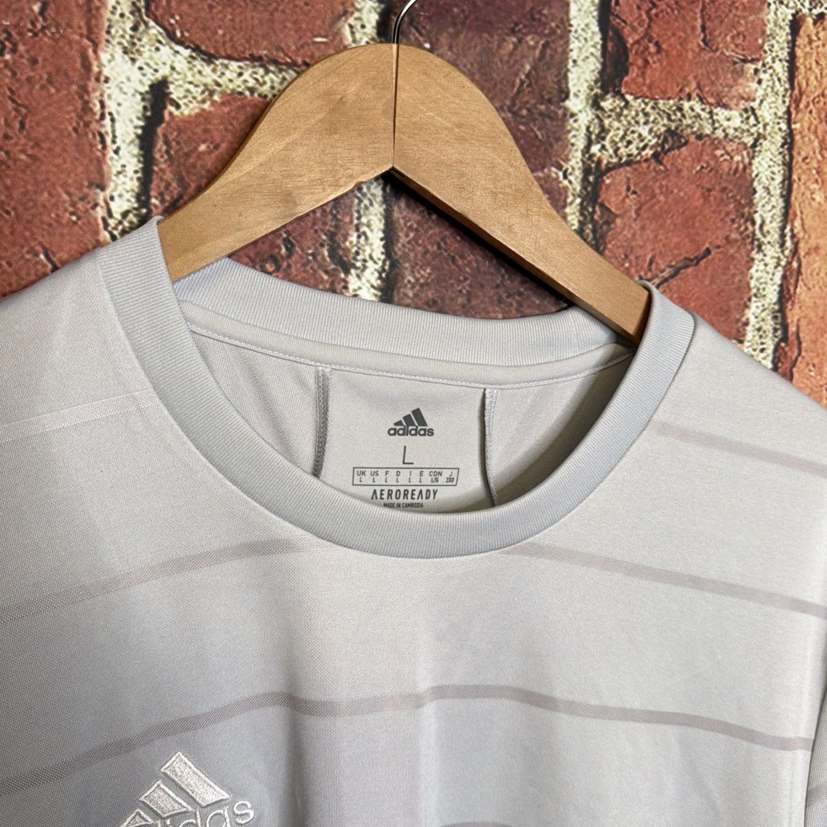 Adidas Adidas Men Activewear Shirt Large Gray Logo Aeroready Short Sleeve Crew Neck Tee Size US L / EU 52-54 / 3 - 2 Thumbnail