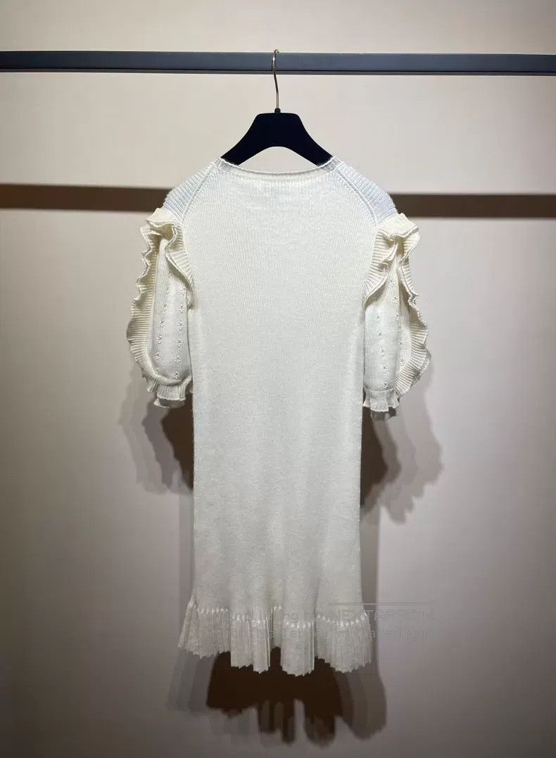 Chanel Chanel Knitted dress with ruffled dot sleeves Size S / US 4 / IT 40 - 5 Thumbnail