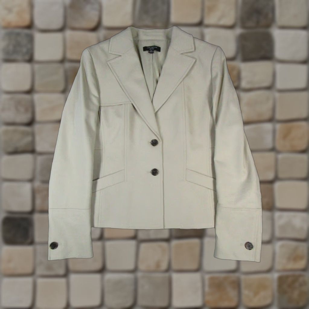 Ann Taylor VINTAGE Ann Taylor Blazer Womens 6 Petite Brown Cotton Blend Sports Coat Womens Blazer 6P Brown Cotton Blend Two-Button 90s Sports Theme Women’s Mens? Size M / US 6-8 / IT 42-44 - 1 Thumbnail