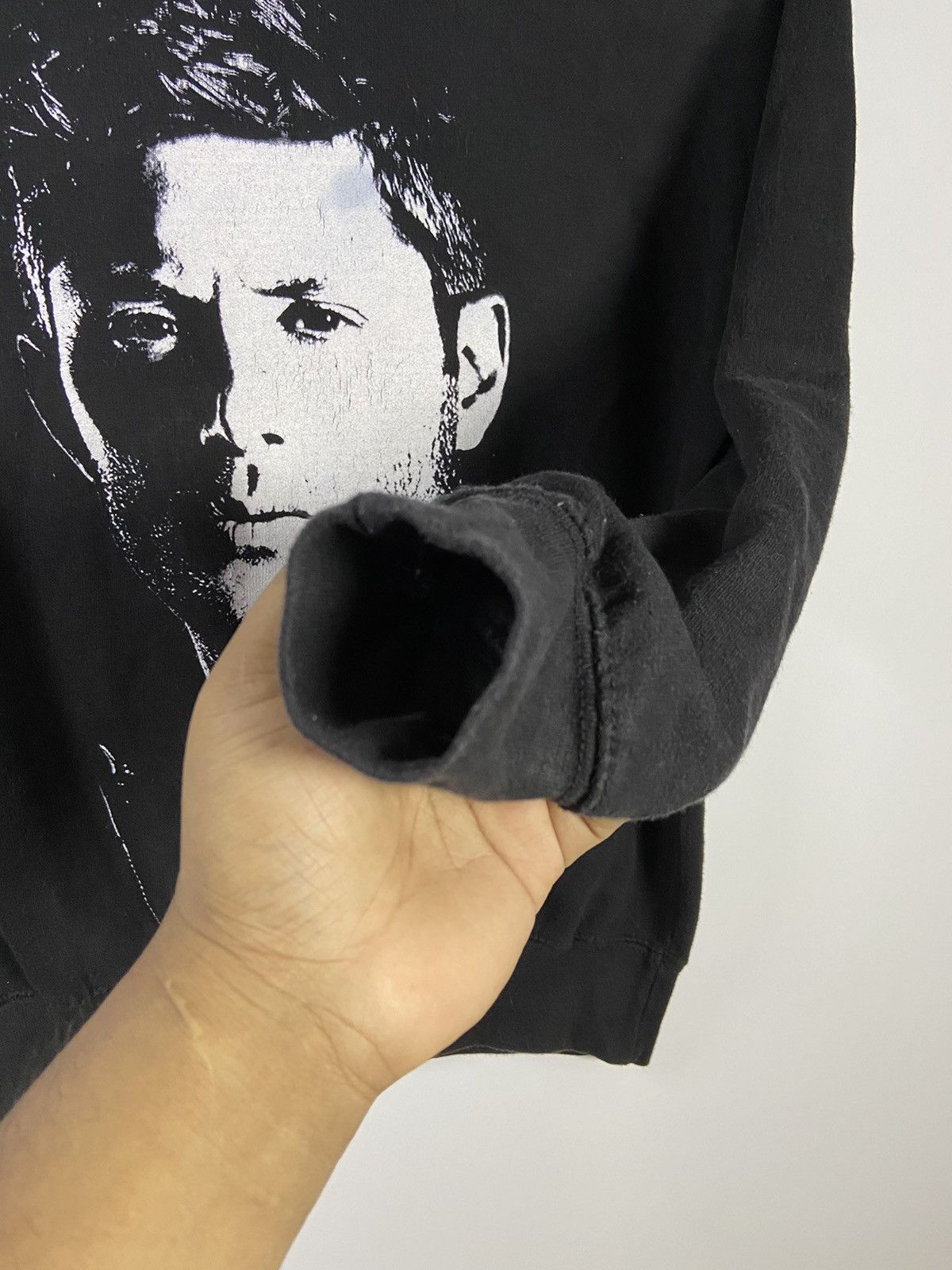 Expert Horror SUPERNATURAL JOIN THE HUNT SQUIRREL SWEATSHIRT Size US M / EU 48-50 / 2 - 6 Thumbnail