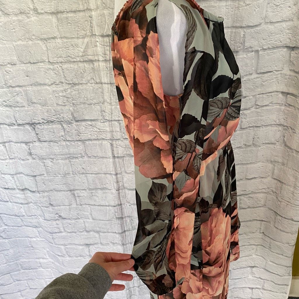 Jennifer Lopez Jennifer Lopez women XS scoopneck cold shoulder floral print Size XS / US 0-2 / IT 36-38 - 5 Thumbnail