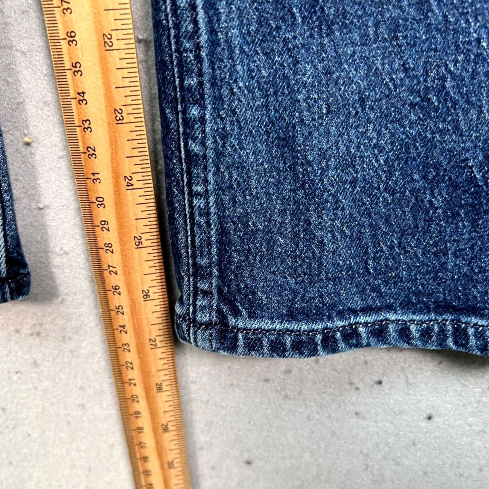 Gap Gap 1969 90s Vintage Jeans Womens Size 28 Regular Dark Wash Straight 5-Pocket Denim Cotton Polyester Blue Mens? Size 28" / US 6 / IT 42 - 7 Thumbnail