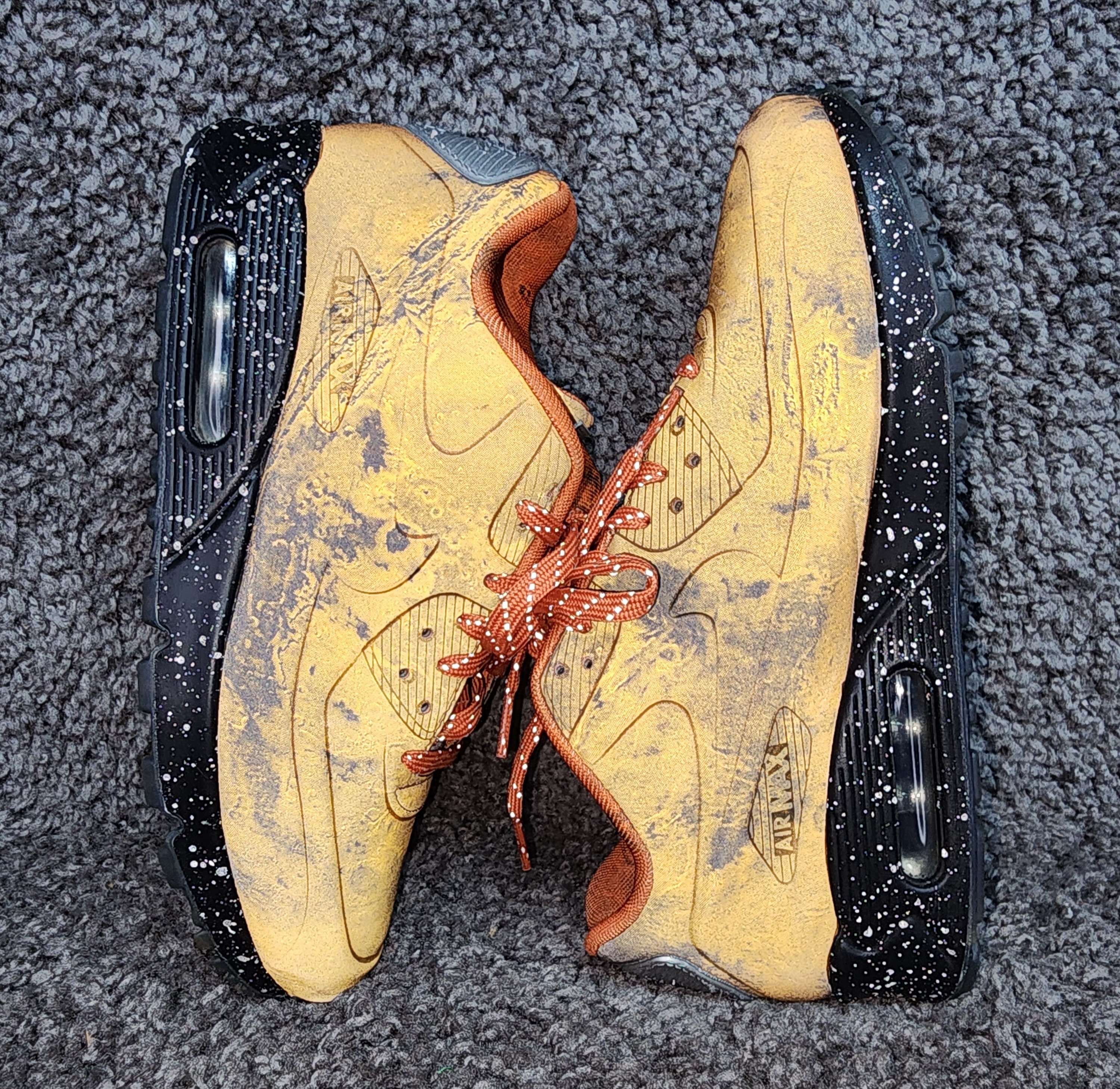 Nike Nike Air Max 90 QS 'Mars Landing' 2018 Size US 7 / EU 40 - 2 Thumbnail