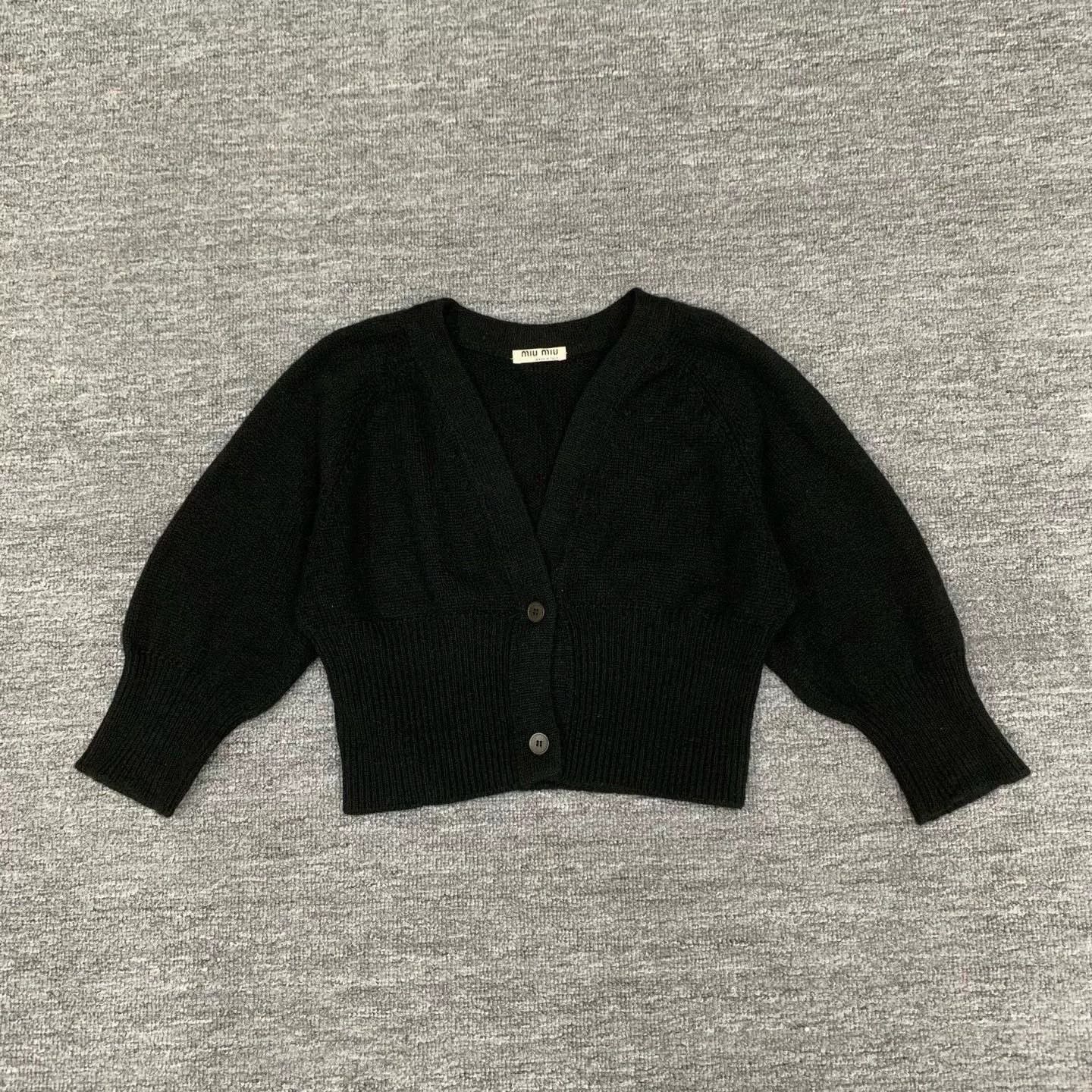 Miu Miu Miu Miu Black Cashmere Short Cardigan Size US M / EU 48-50 / 2 - 1 Thumbnail