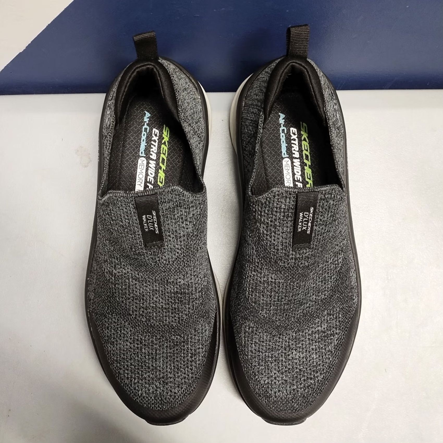 SKECHERS Skechers D'Lux Walker Sneakers Mens Size 11 Black Gray Stretch Fit Memory Foam Size US 11 / EU 44 - 6 Thumbnail