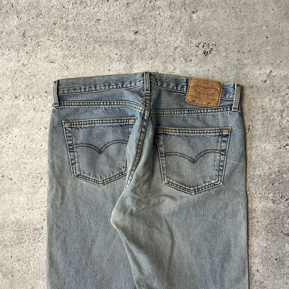 Levi's × Vintage Vintage Levis 34x32 washed baby blue 90s Size US 34 / EU 50 - 3 Thumbnail