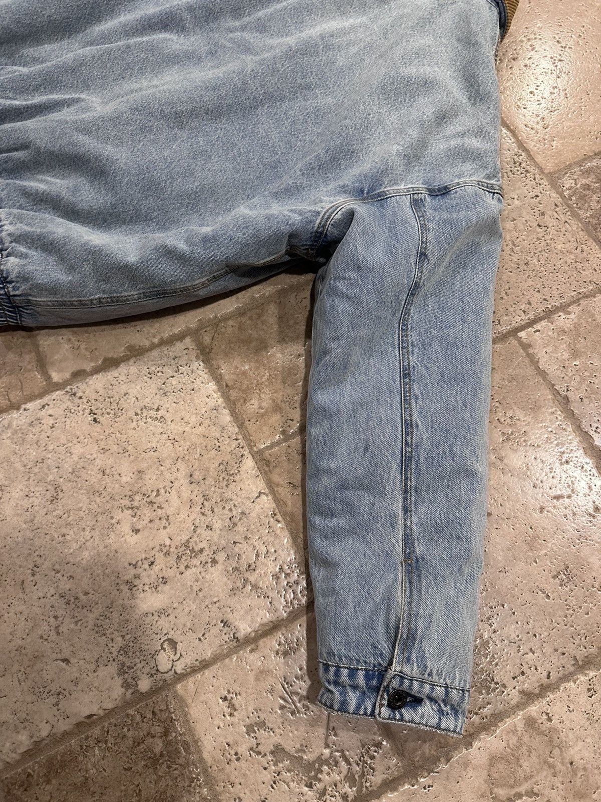 Miu Miu Miu Miu FW24 Corduroy Collar Light Wash Denim Jacket Size US L / EU 52-54 / 3 - 12 Thumbnail