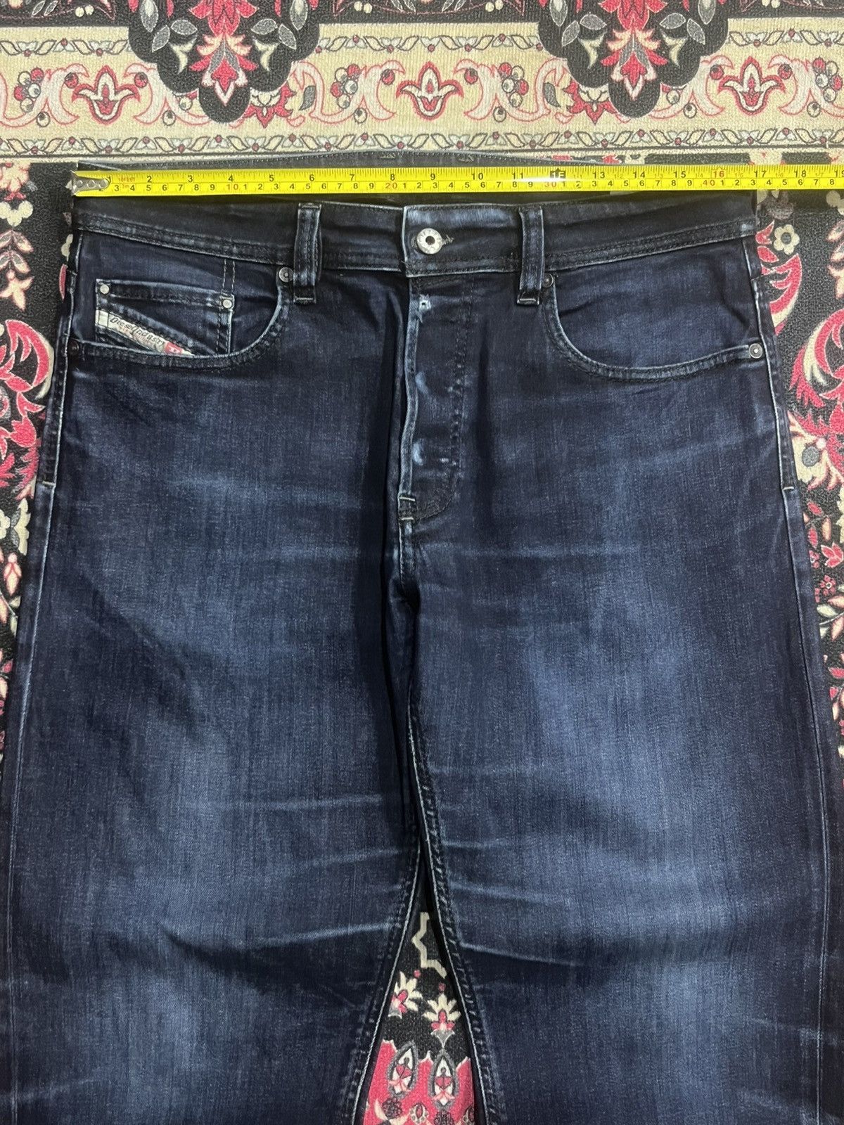 Diesel Vintage Diesel Larkee Indigo Washed Relaxed Jeans Size US 32 / EU 48 - 15 Thumbnail