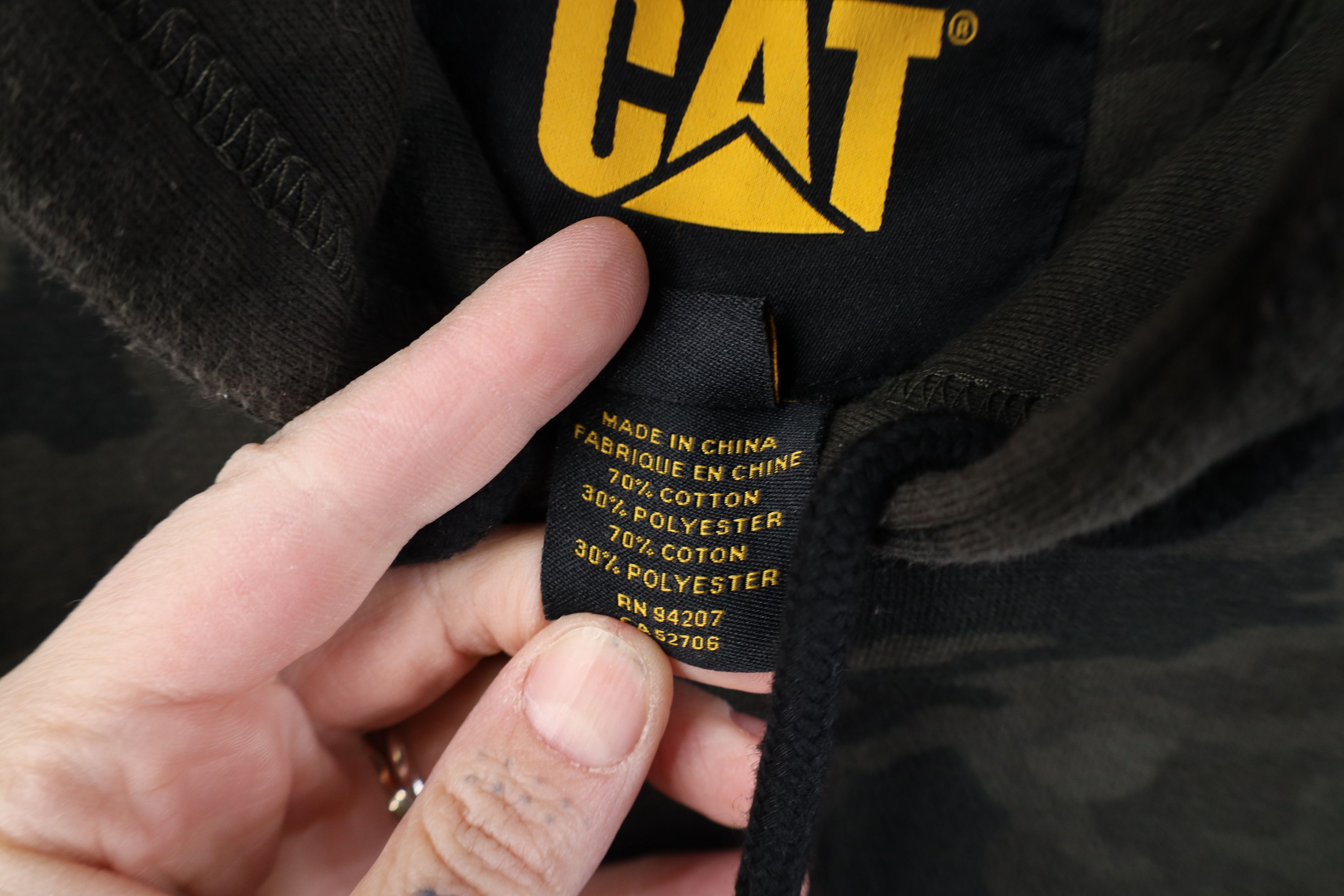 Caterpillar Vintage Y2K Caterpillar CAT Camouflage Hoodie Sweatshirt Size US XXL / EU 58 / 5 - 9 Thumbnail