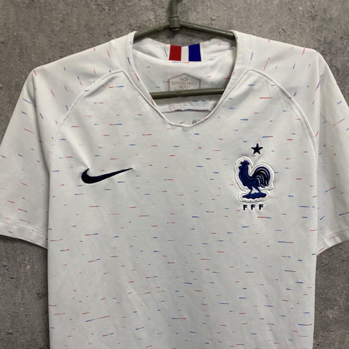 Nike Nike France 2018 World Cup Away Soccer Jersey Shirt Kit Hype Size US M / EU 48-50 / 2 - 5 Thumbnail