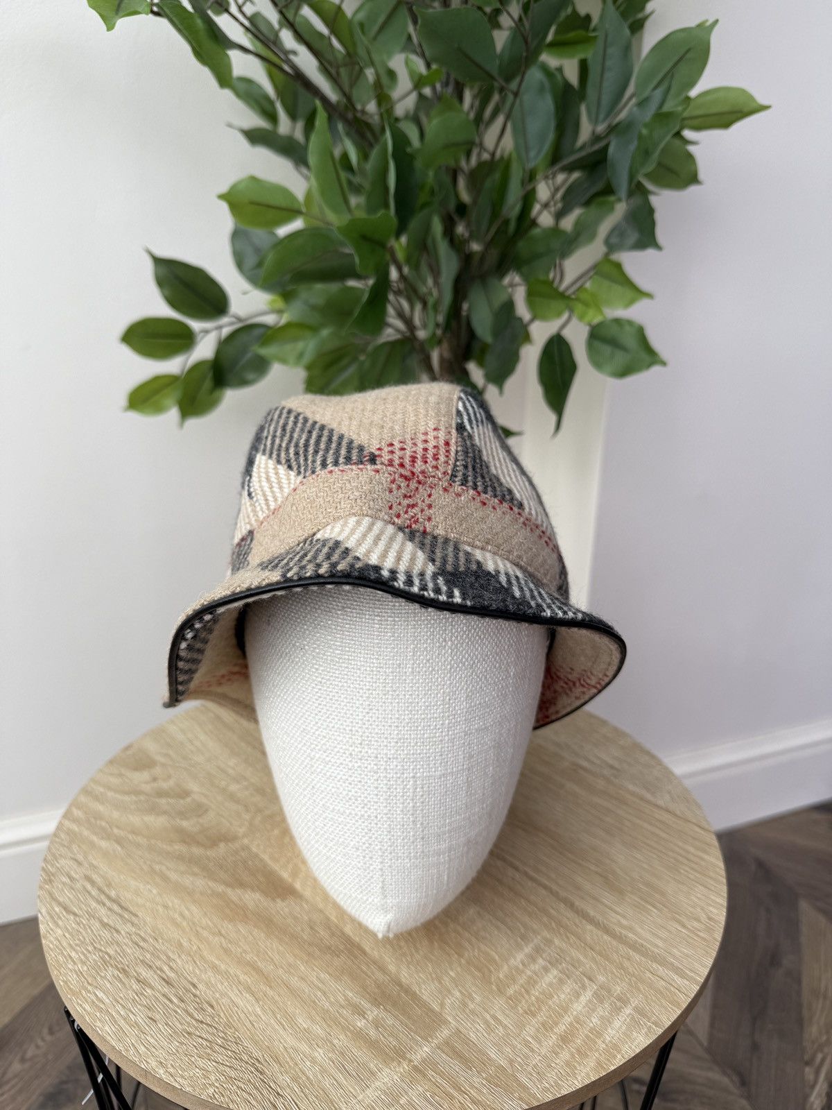 Burberry Vintage Burberry Bucket Hat Wool Leather Trim Nova Check Size ONE SIZE - 3 Thumbnail