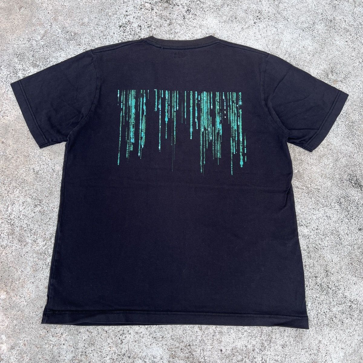 Uniqlo The Matrix x UNIQLO Movie Tee L Faded Size US L / EU 52-54 / 3 - 5 Thumbnail