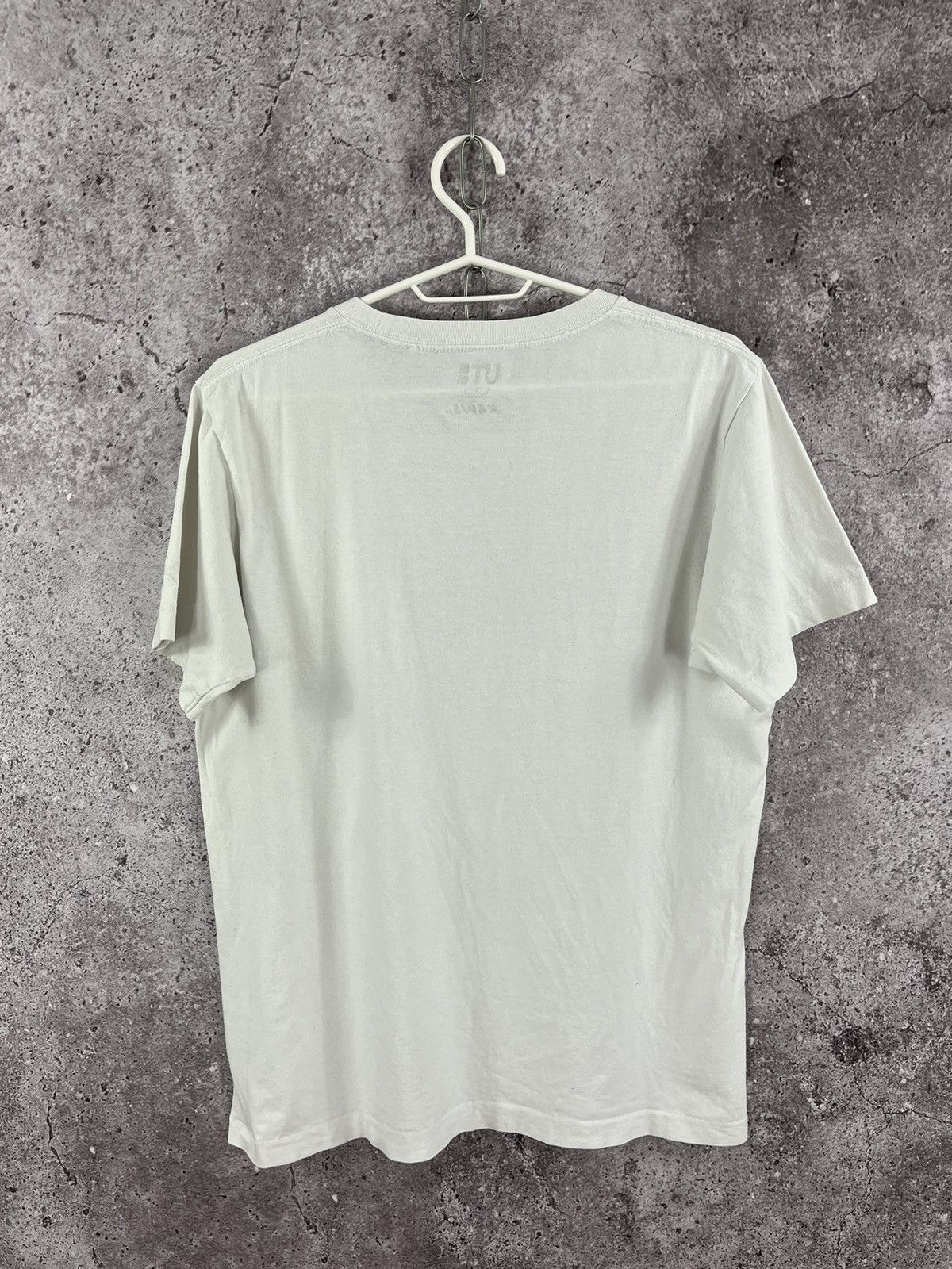 Kaws × Uniqlo Uniqlo x Kaws T-Shirt Pocket Logo Y2K White Size S Size US S / EU 44-46 / 1 - 8 Thumbnail