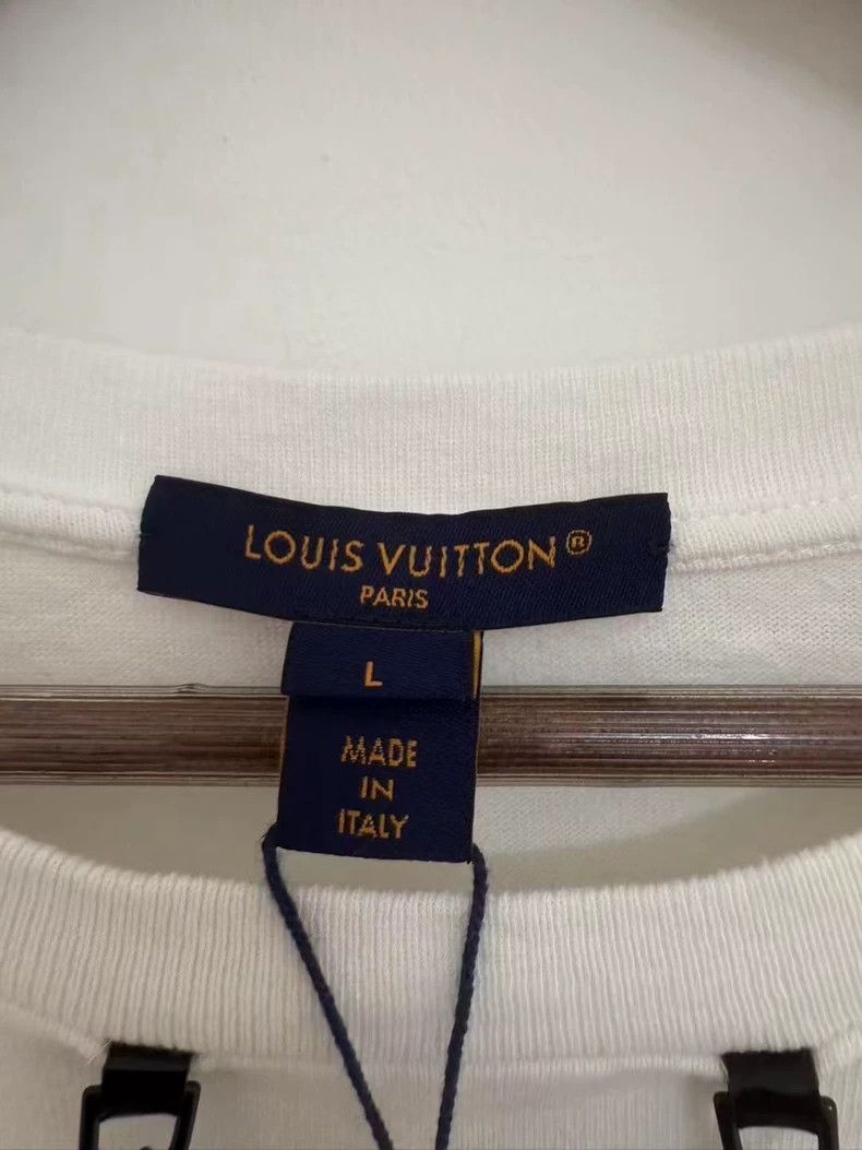 Louis Vuitton Louis Vuitton White Beach Landscape Printed Chain Short Sl Size US L / EU 52-54 / 3 - 4 Thumbnail
