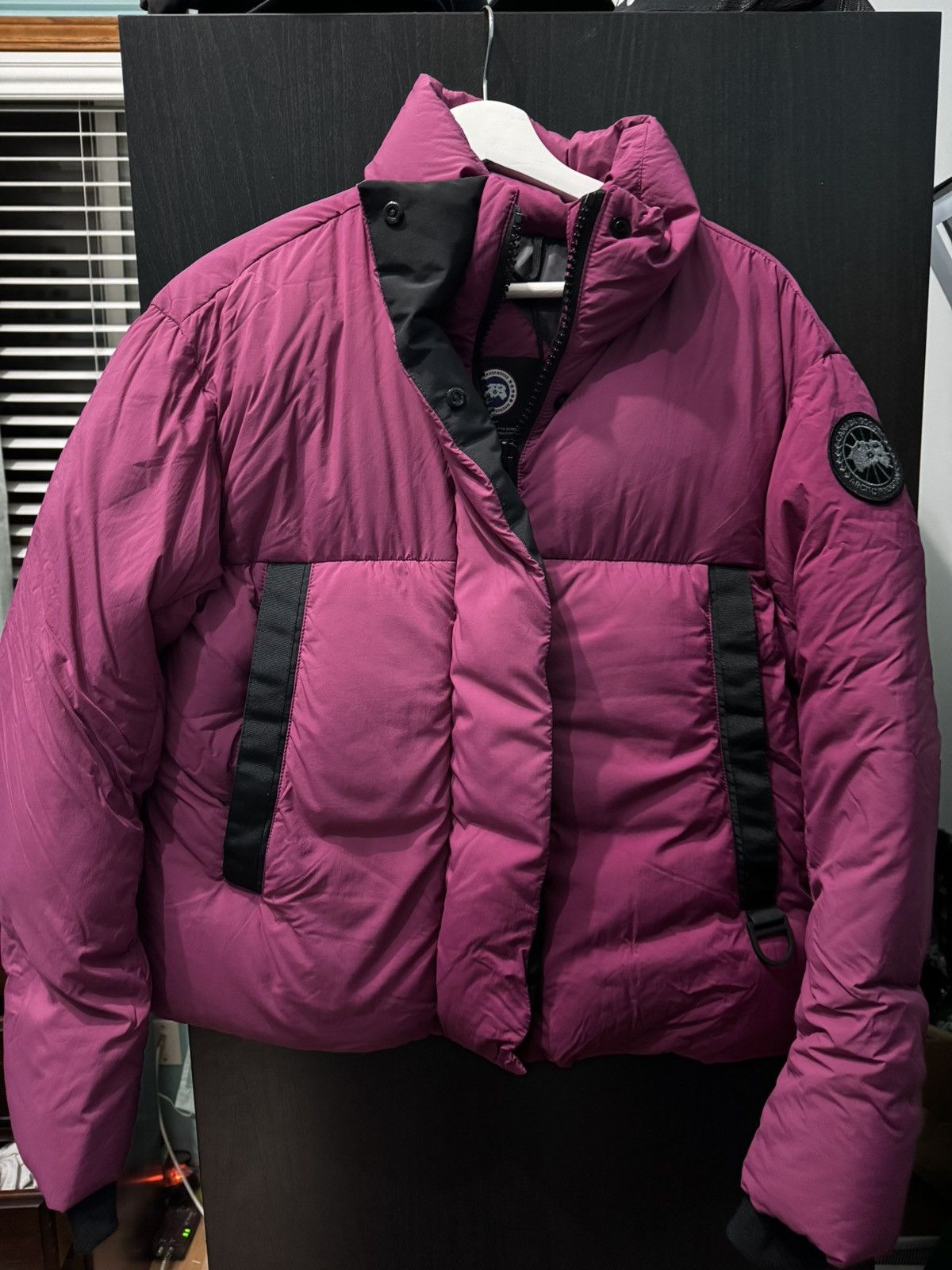 Canada Goose Canada Goose Junction Cropped Puffer Magenta Medium NEW Size M / US 6-8 / IT 42-44 - 1 Thumbnail