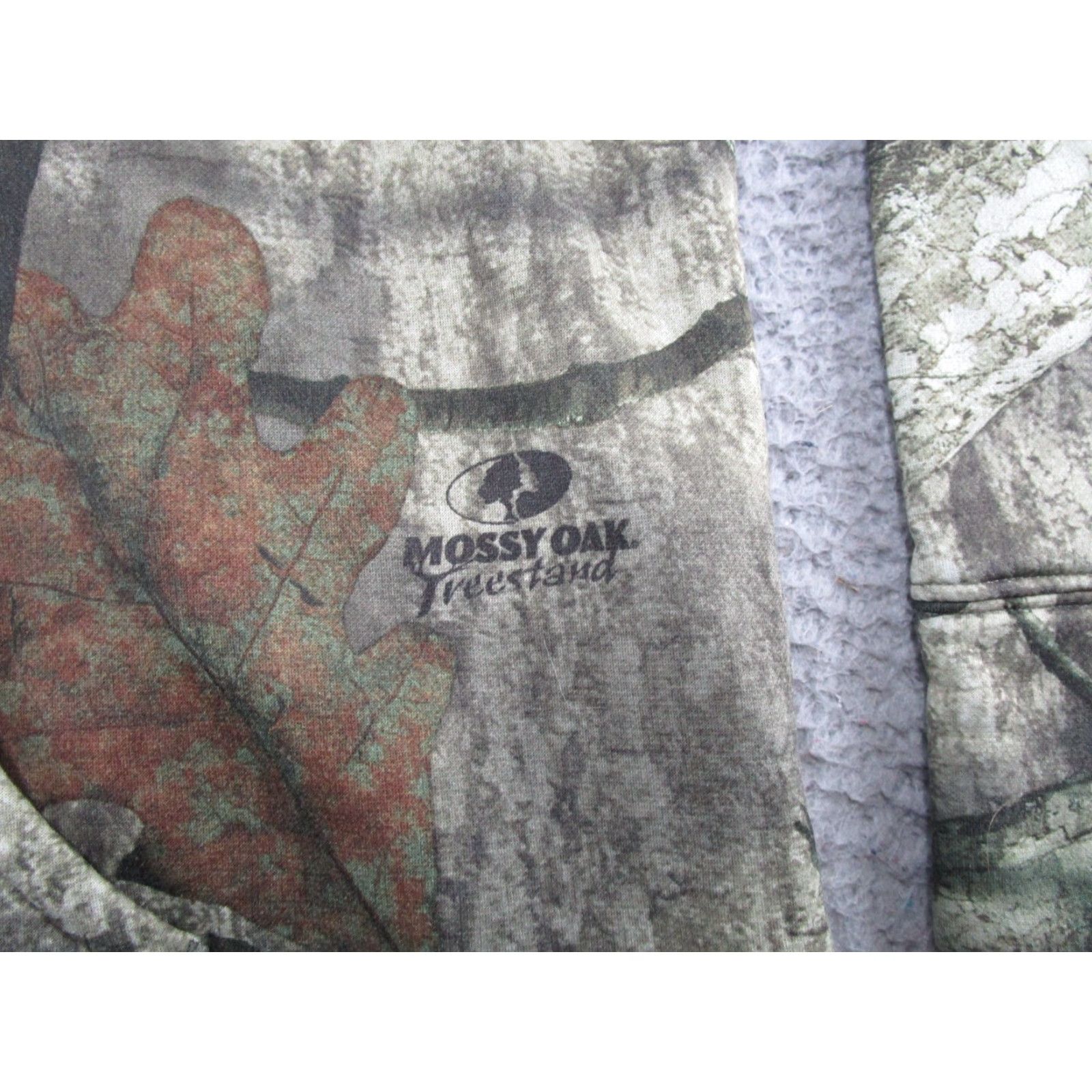 Under Armour Under Armour Hoodie Womens XL Treestand Camo Pullover Hooded Fleece Polyester Multicolor Hunting Winter Fall Spring Activewear Logo Shirt Size XL / US 12-14 / IT 48-50 - 3 Thumbnail