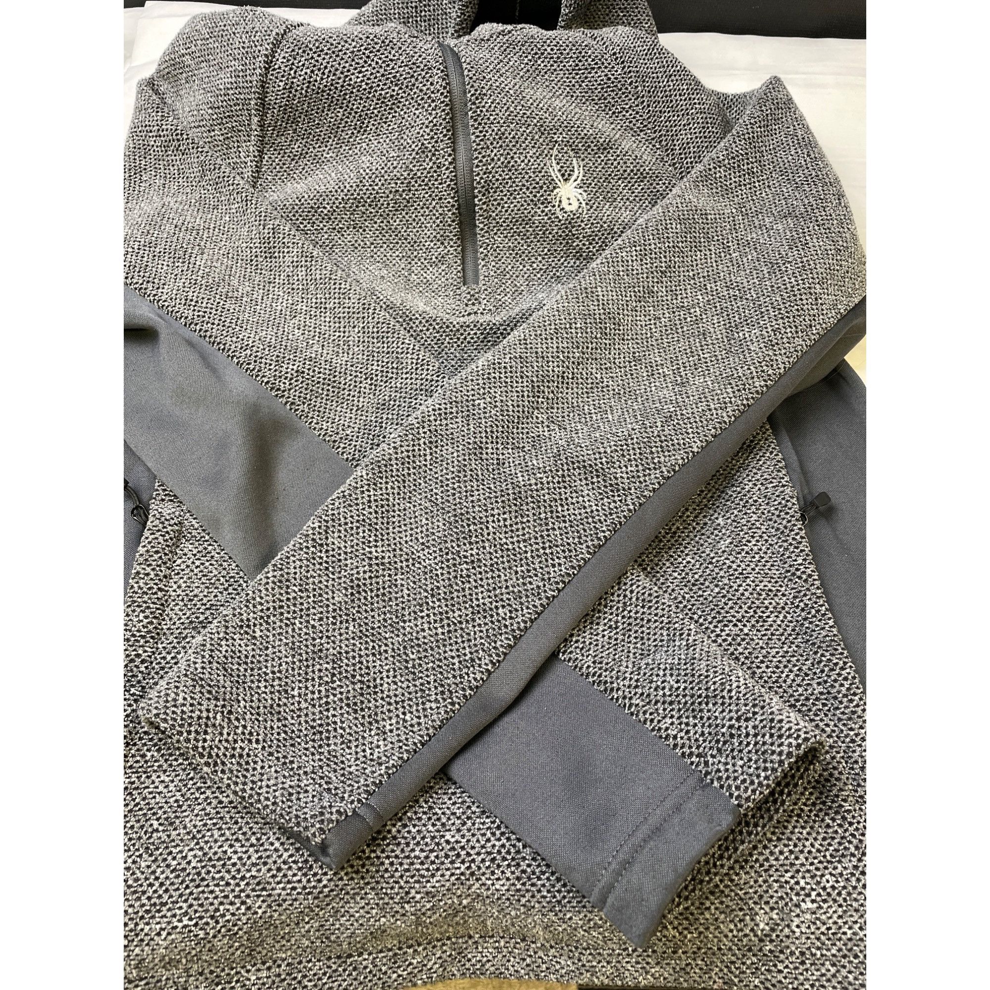 Spyder Spyder Men's Gray Half/zipper Pullover Hooded Sweater SIze S Size US S / EU 44-46 / 1 - 7 Thumbnail
