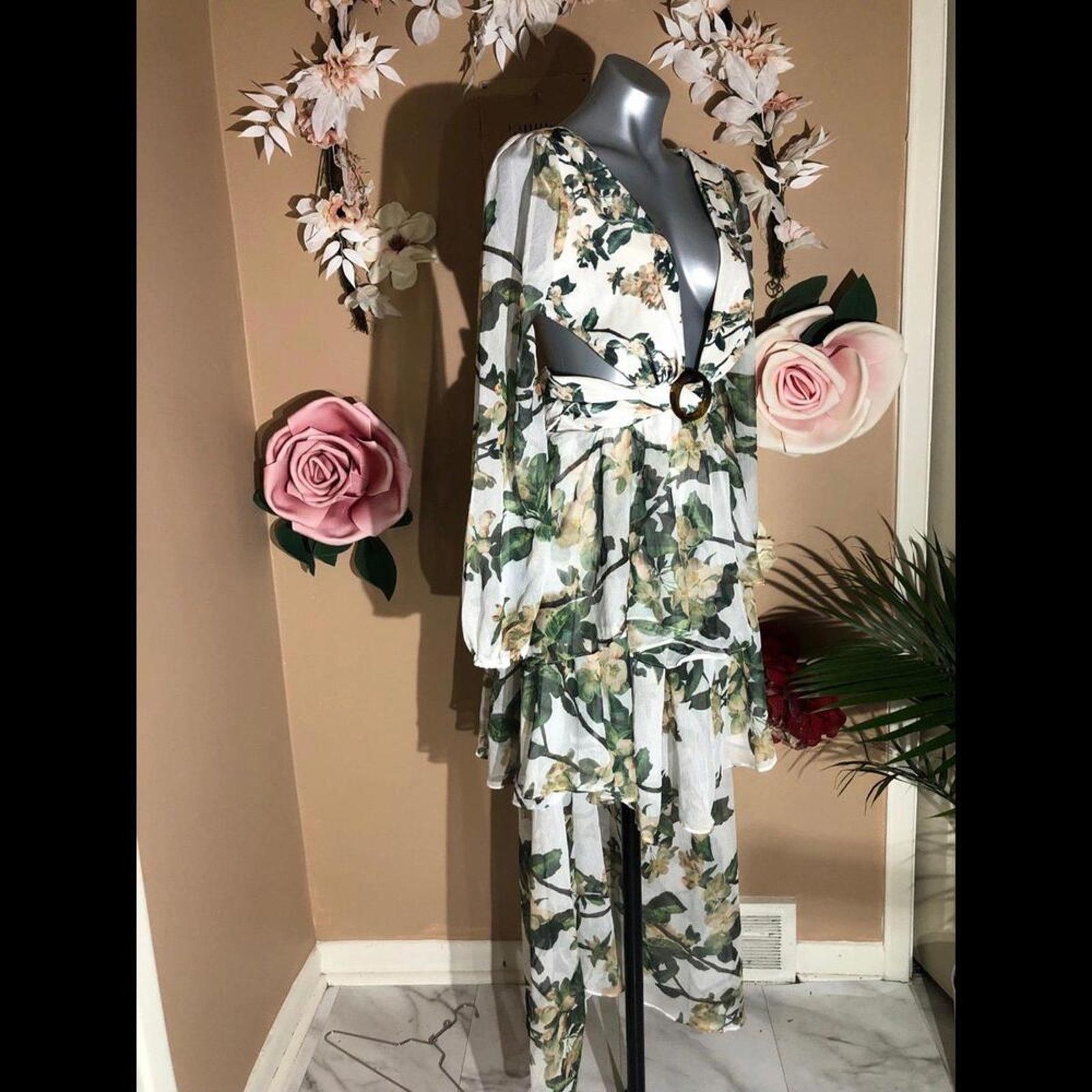 Other Beach coverup dress green/white exotic floral dress Size S / US 4 / IT 40 - 2 Thumbnail