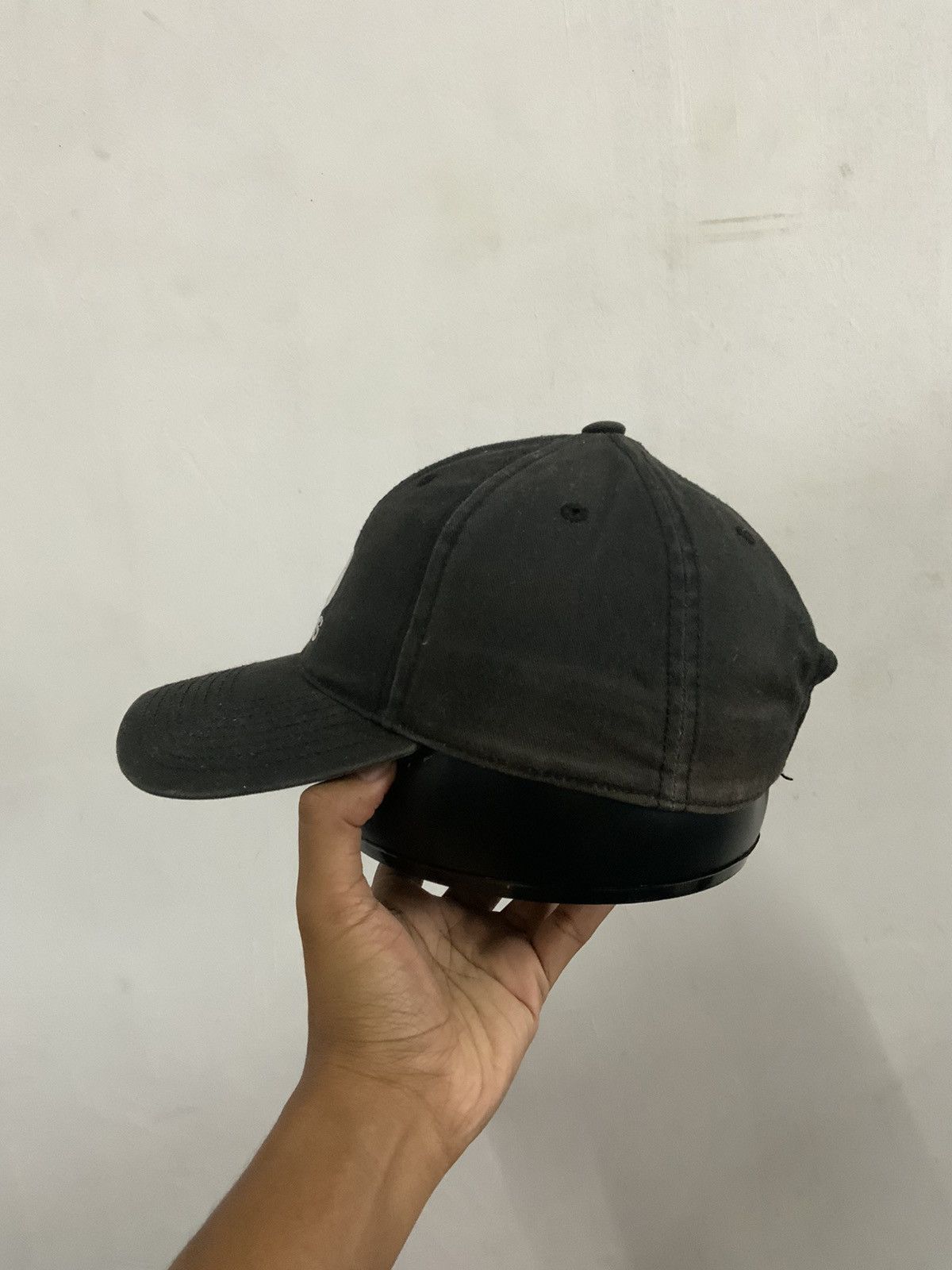 Adidas Adidas Big Logo Fade Japan hat Size ONE SIZE - 2 Thumbnail