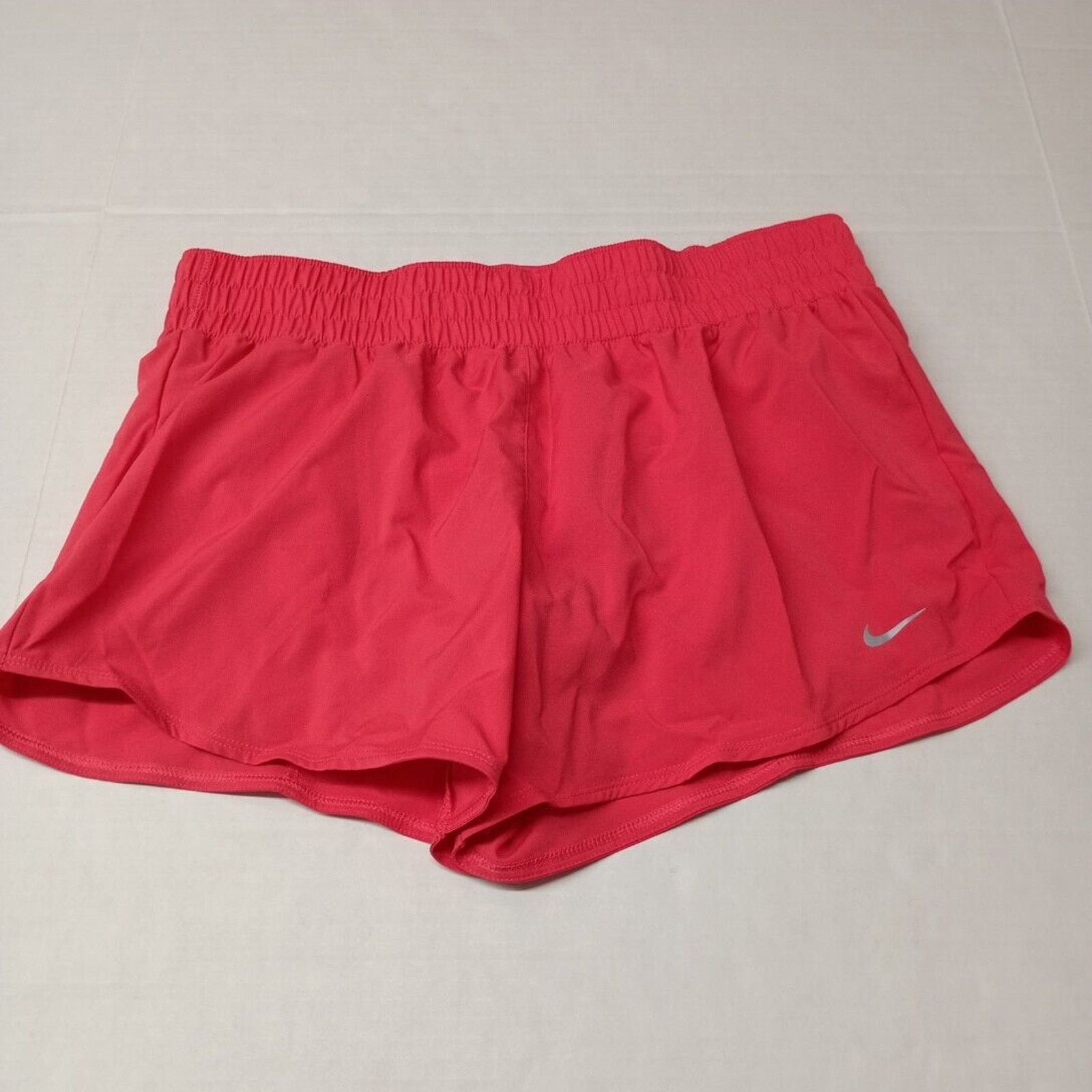 Nike NWT Nike Women's One Dri-FIT Mid-Rise Shorts 3in Pink Size L Size 33" - 1 Thumbnail