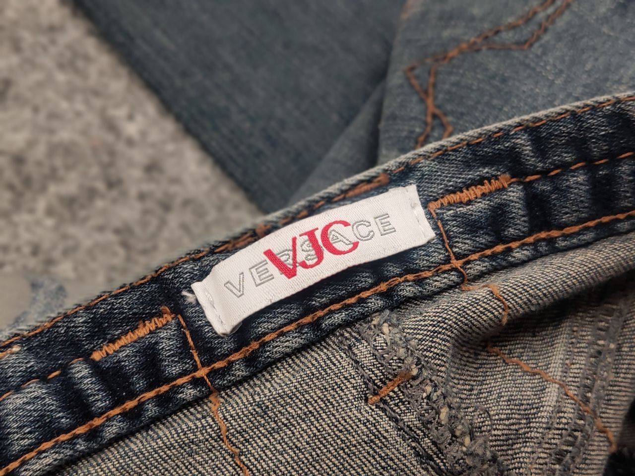 Versace Jeans Couture Vintage 90's Versace Jeans Couture Big Logo Slim Faded denim Size 26" / US 2 / IT 38 - 15 Thumbnail
