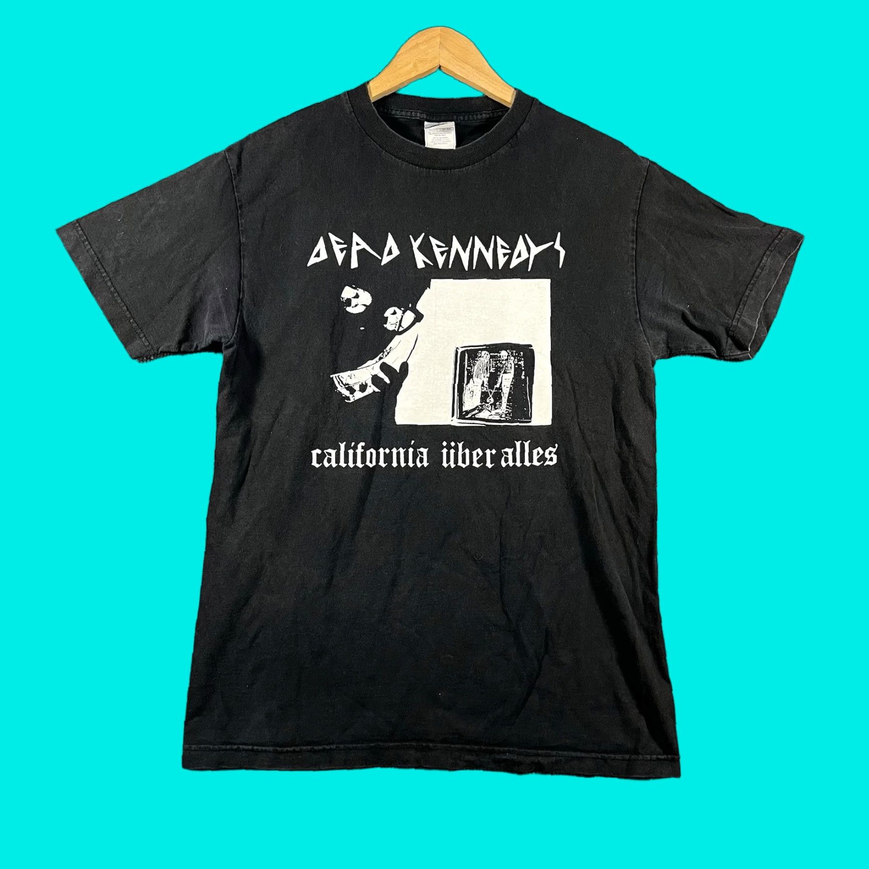 Vintage VINTAGE DEAD KENNEDYS California Uber Alles PUNK ROCK T-SHIRT Black Adult Medium Mens Size US M / EU 48-50 / 2 - 1 Thumbnail