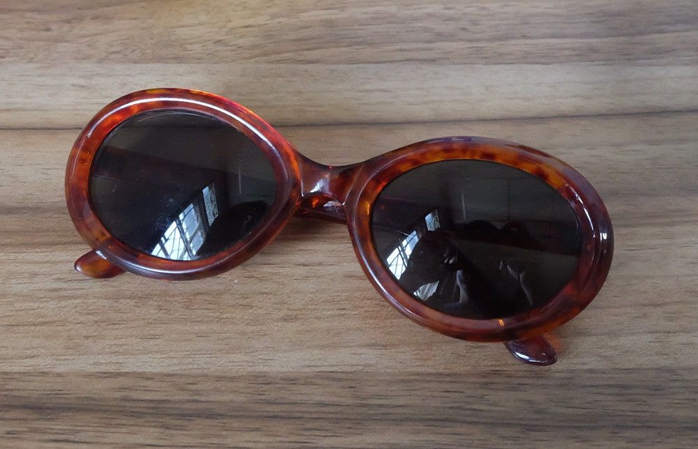 Designer Joanna Sunglasses Size ONE SIZE - 1 Thumbnail