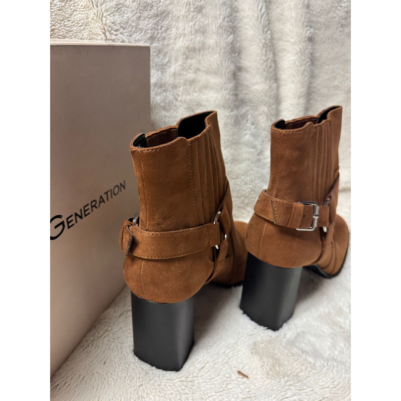 BCBGeneration BCBG Generation Agnes Dream Microsuede Block Heel Booties Size US 8.5 / IT 38.5 - 3 Thumbnail