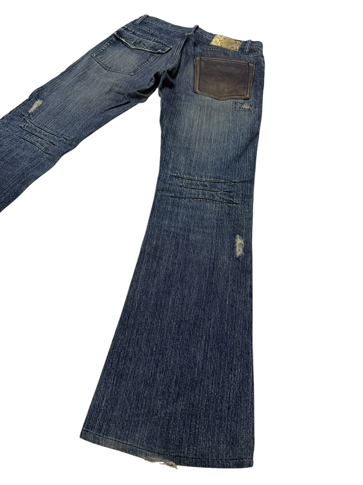 Le Grande Bleu (L.G.B.) Flared Jeans Rupert Difference Distressed Rare Design Denim Size US 30 / EU 46 - 20 Thumbnail